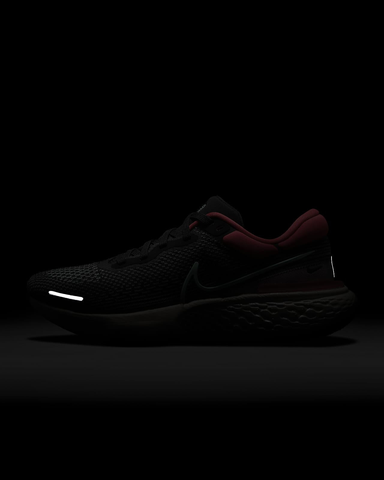 all black nike running