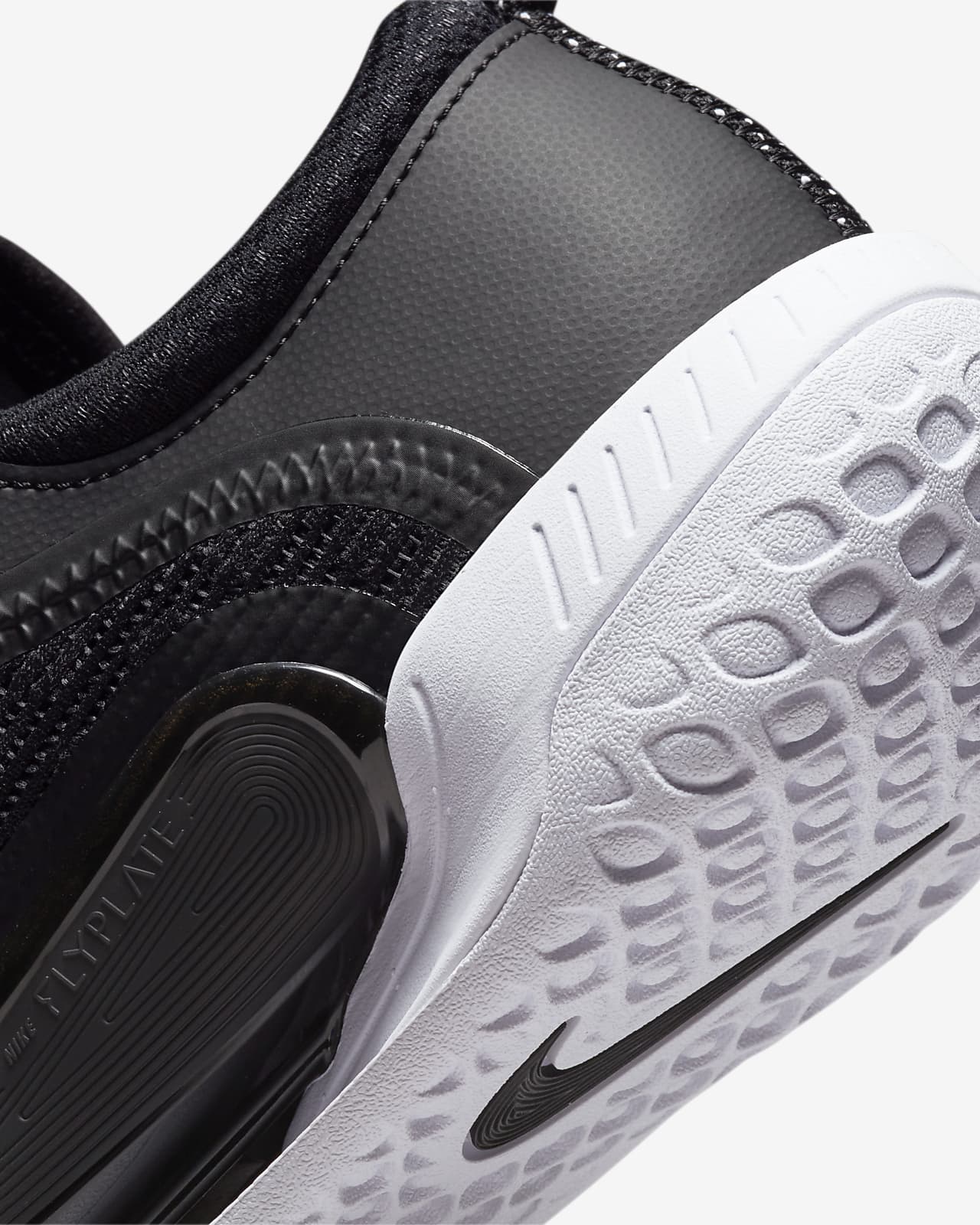 Cuidado dos tenistas na grama, principais lesões e solados para cada piso -  Tenis News