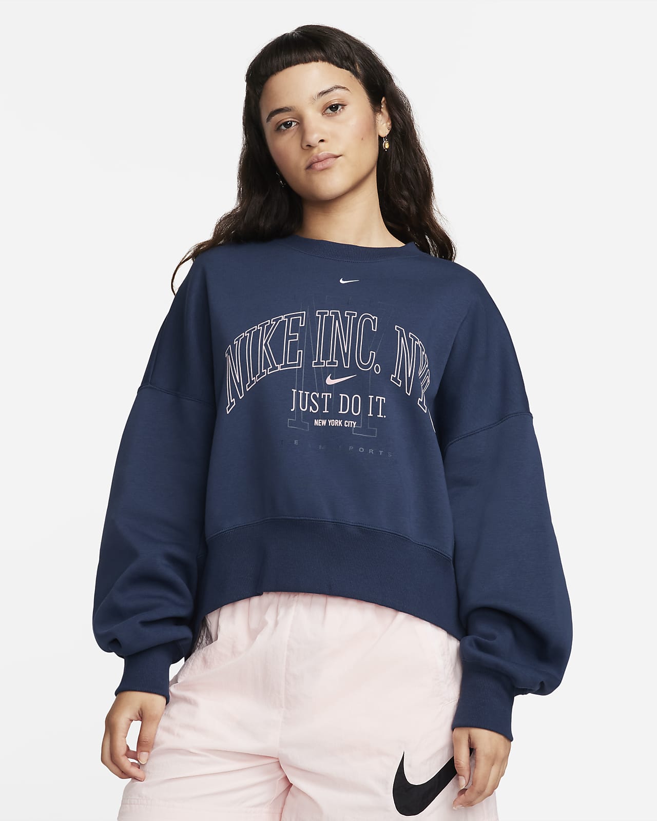 Nike Sportswear Phoenix Fleece Women\'s Over-Oversized Crew-Neck Graphic  Sweatshirt.