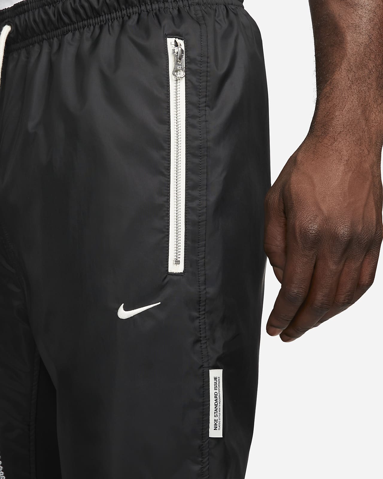 Nike Therma-FIT Standard Issue Men's Winterized Basketball Trousers ...