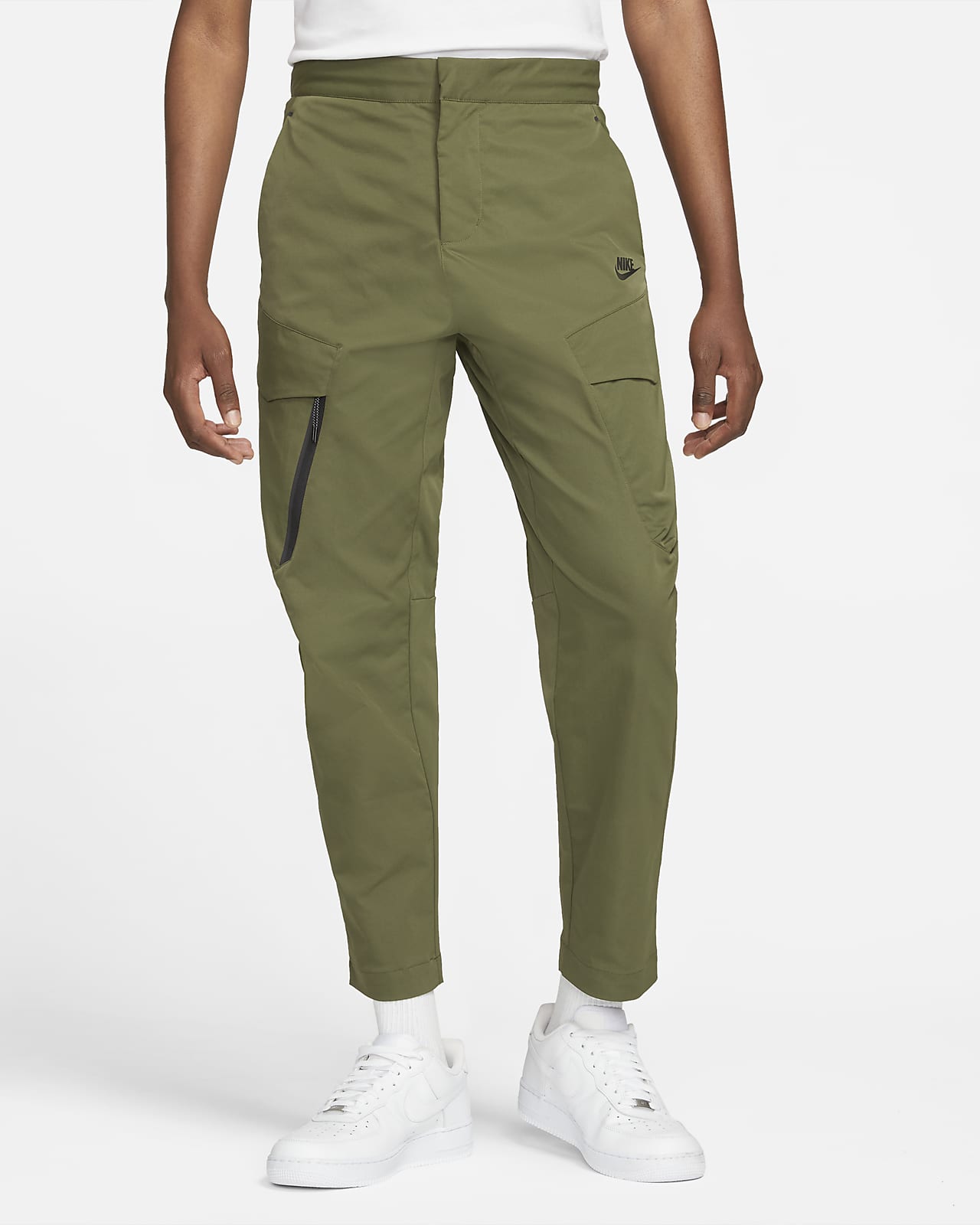 Pantalones cargo sin forro de tejido Woven para Sportswear Tech Essentials. Nike.com