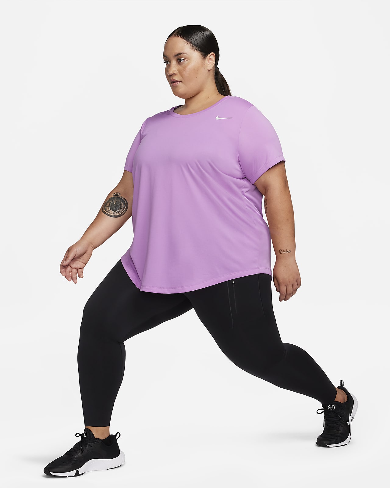 Nike Women's T-Shirt (Plus Size).
