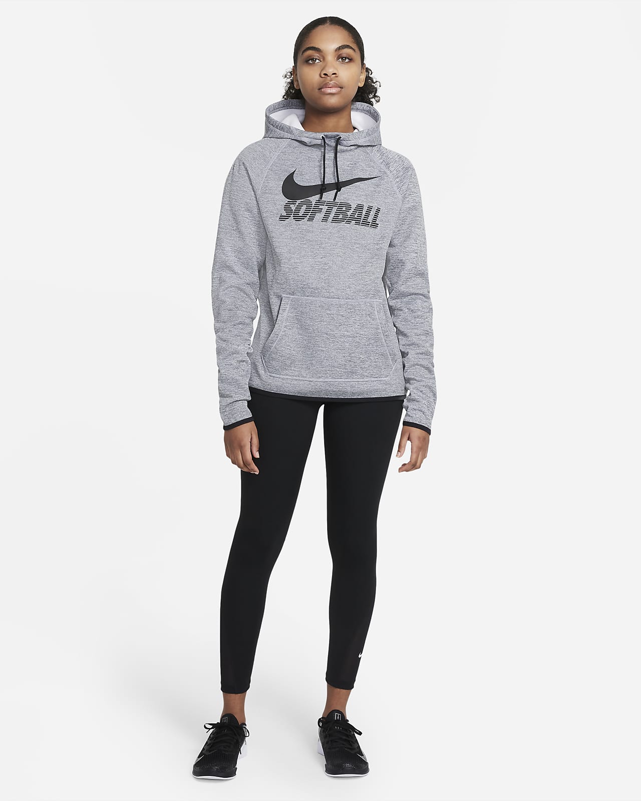 nike therma women's hoodie