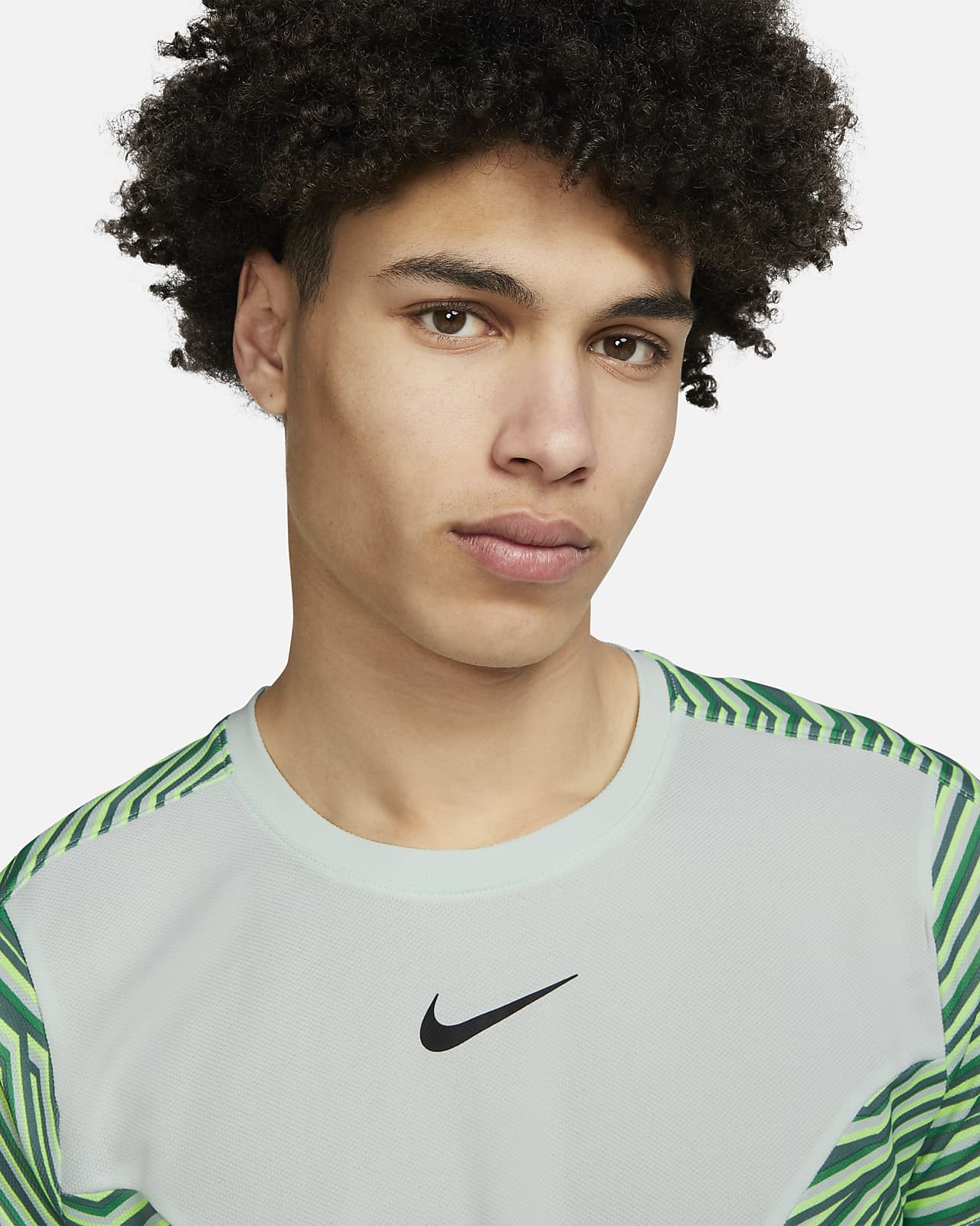 Nike Men's Green T-Shirt Dri-FIT Slam