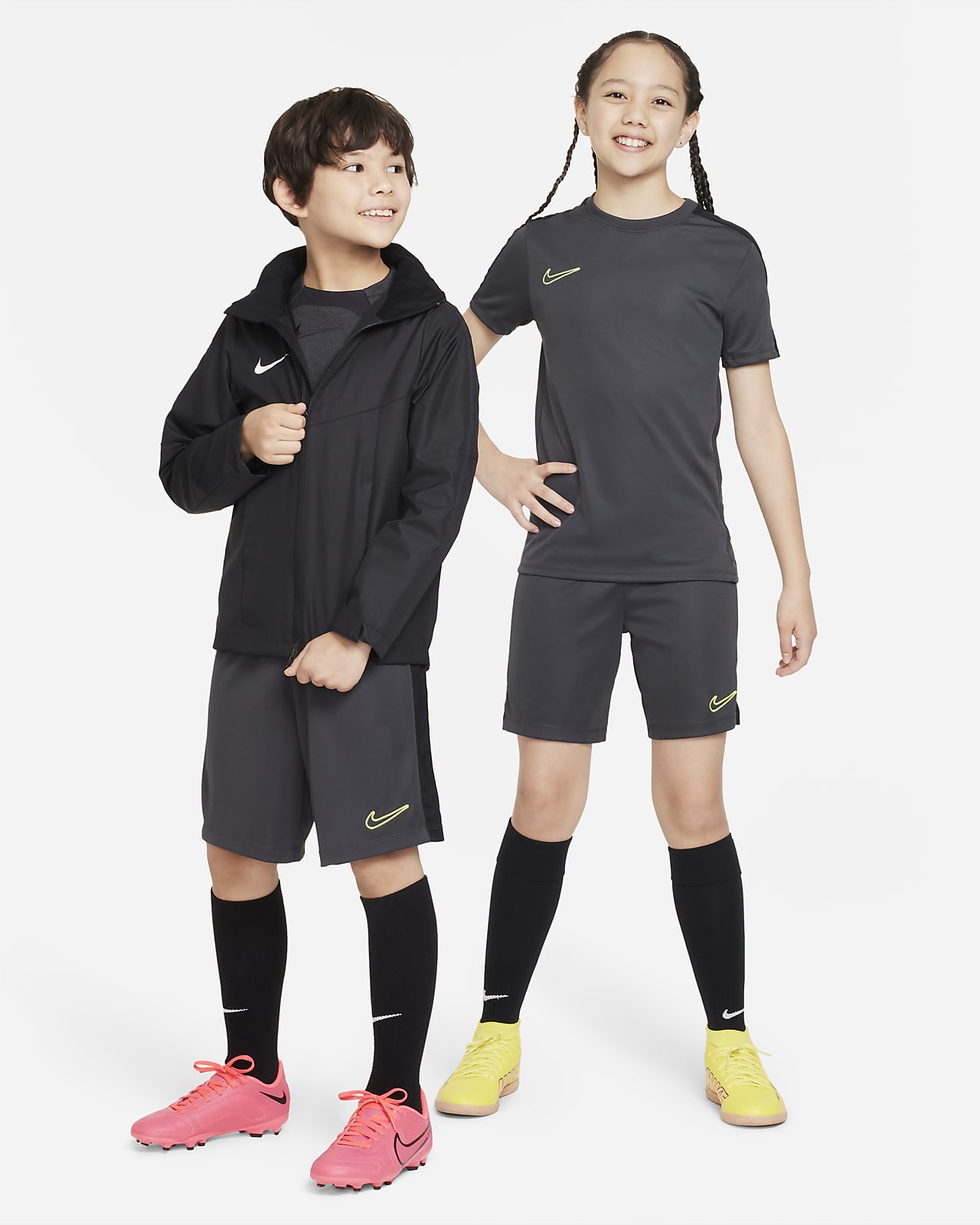 NIKE公式】ナイキ Dri-FIT Academy23 キッズ サッカーショートパンツ