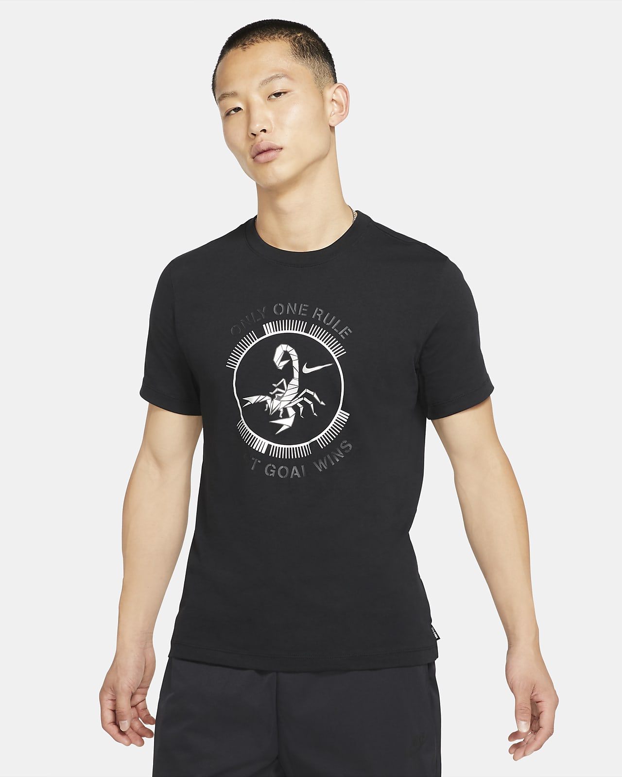 Nike F.C. Men's Soccer T-Shirt. Nike JP