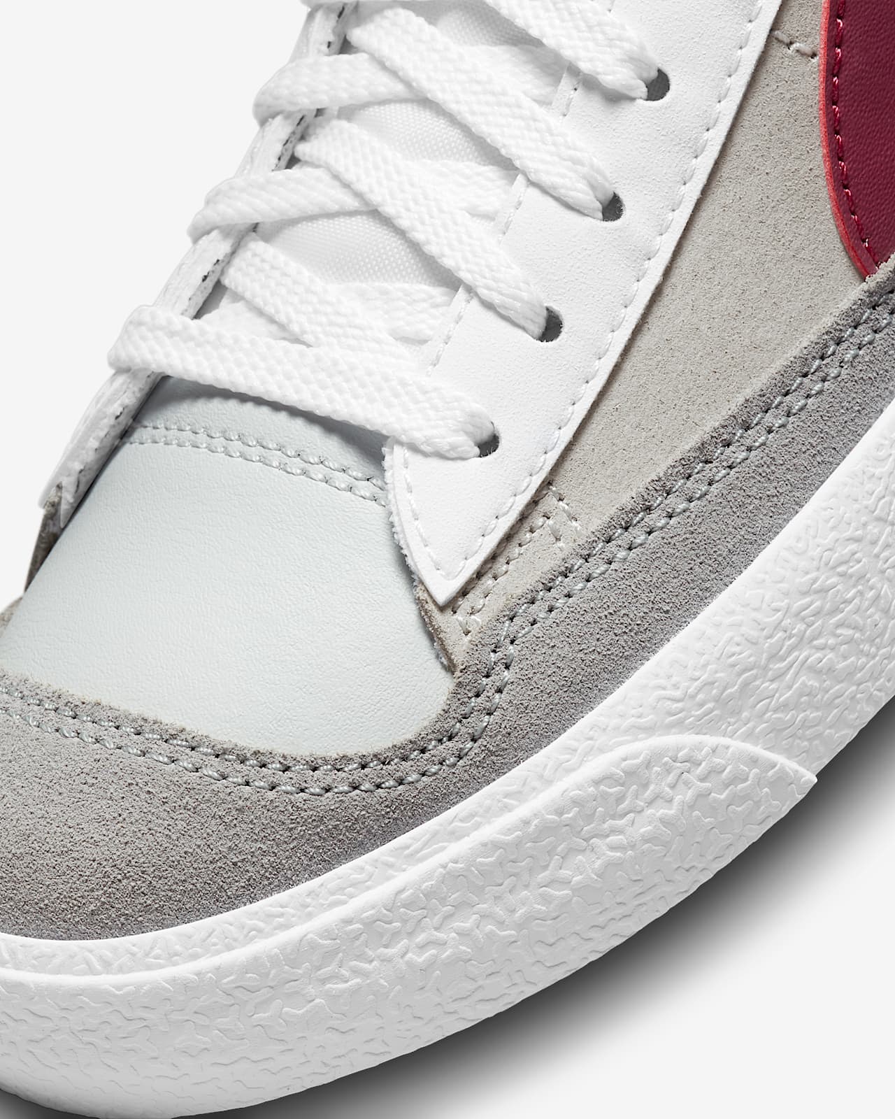 Nike Blazer Mid '77 SE Dance Zapatillas - Niño/a. Nike ES