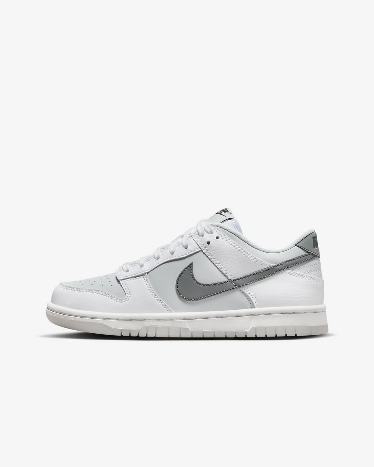 all white dunk low