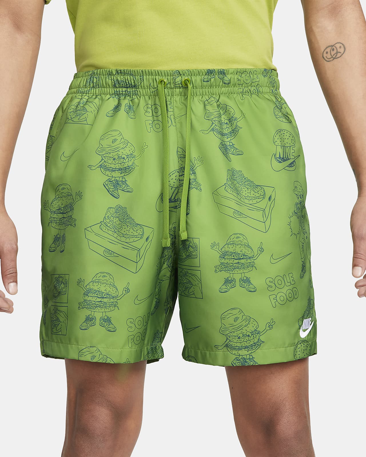 Nike Sportswear Men's Woven Flow Shorts 