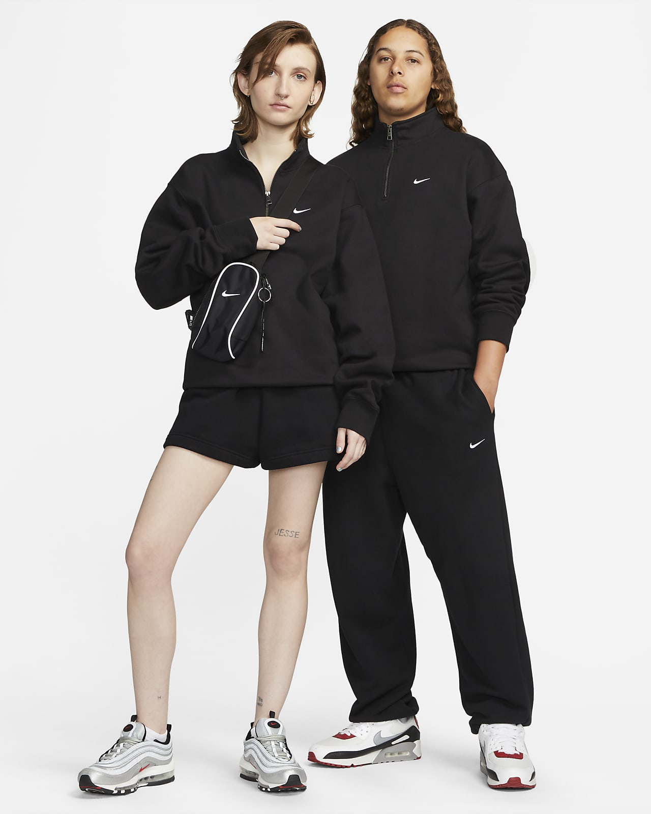 Nike Solo Swoosh Men's 1/4-Zip Top, Black, Medium 