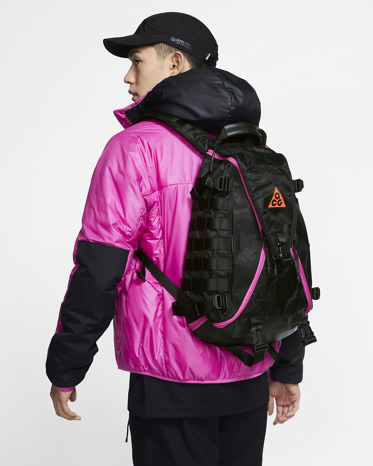 nike sports essential backpack