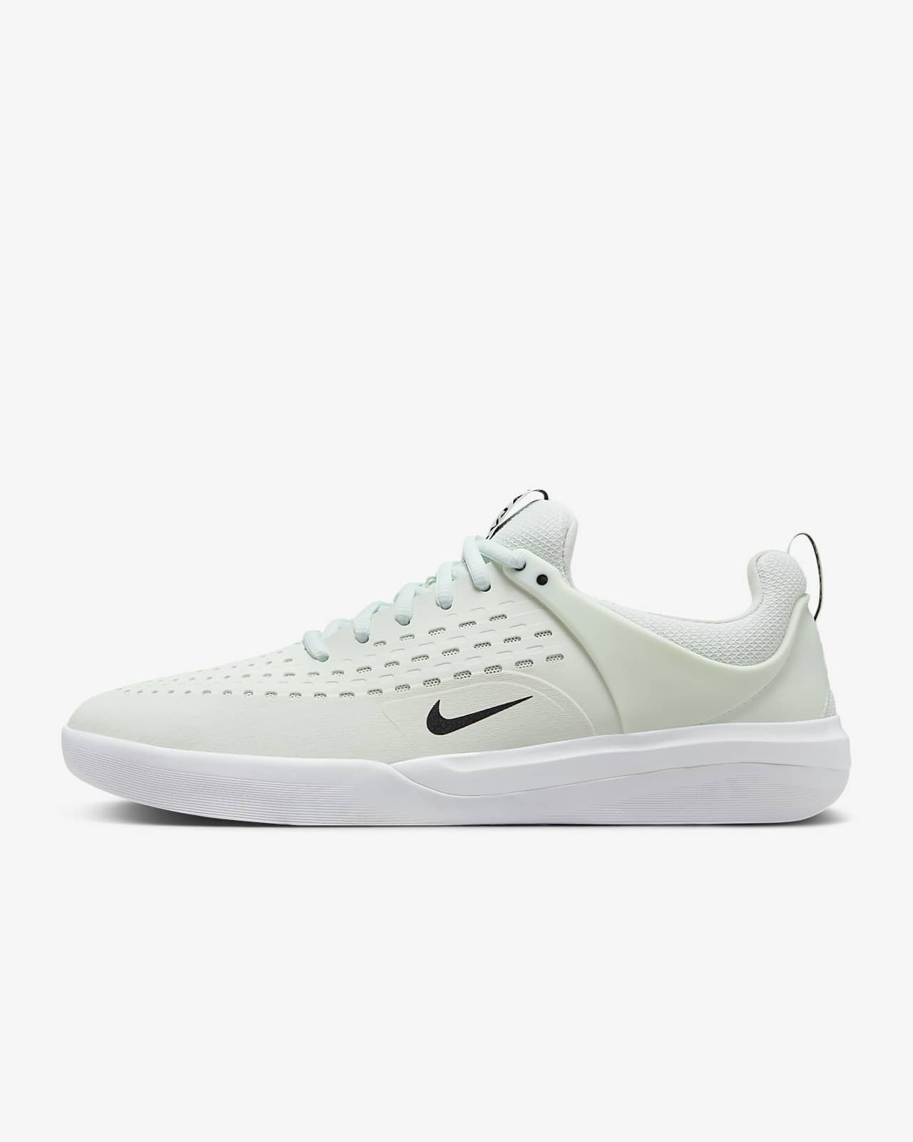 Nike SB Zoom Nyjah 3 Skate Shoes. Nike.com