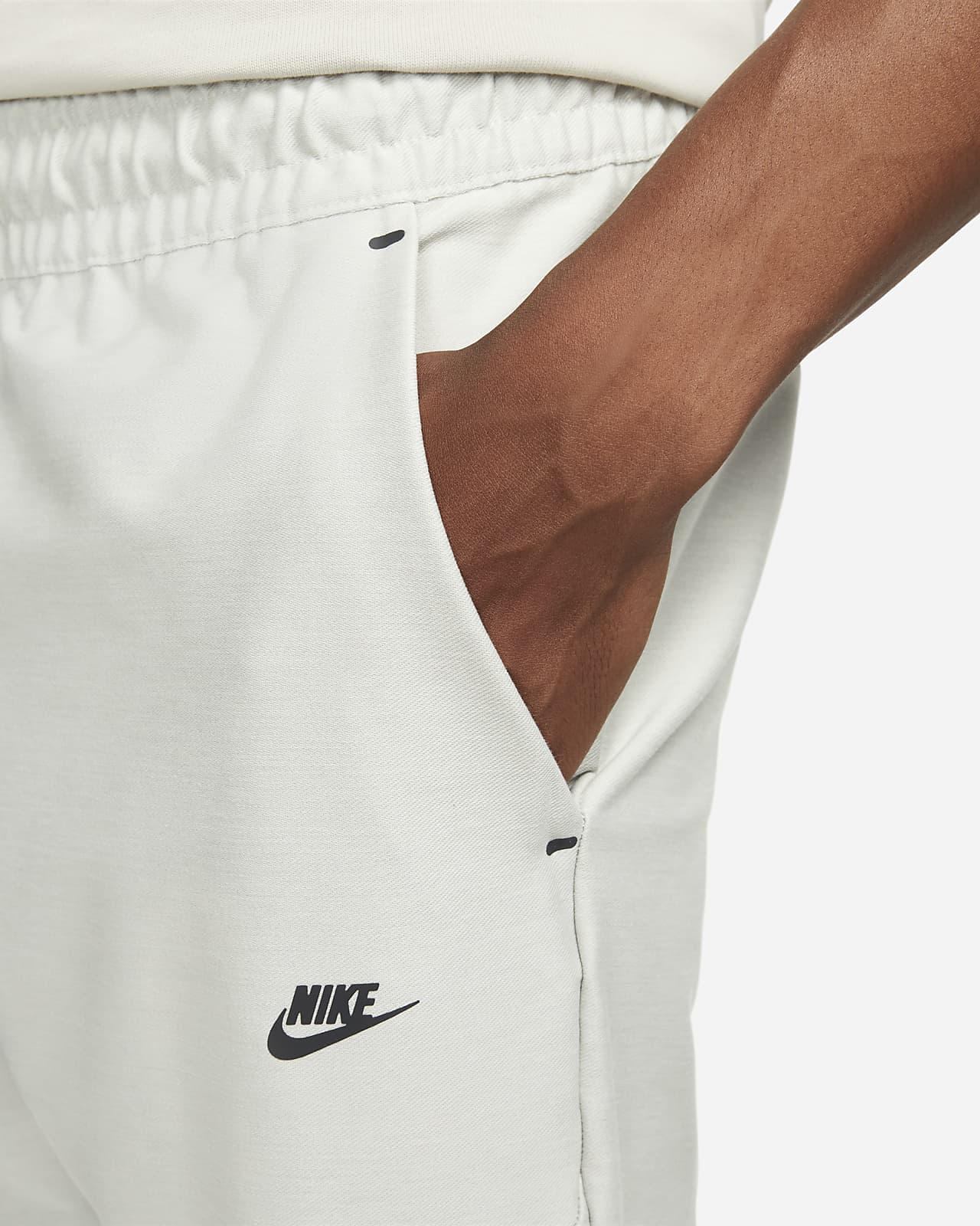 Nike Sportswear Dri-FIT Tech Pack Men's Unlined Tracksuit Bottoms. Nike GB