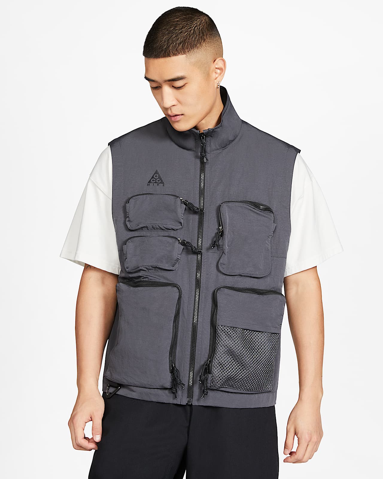 nike vest with pouch