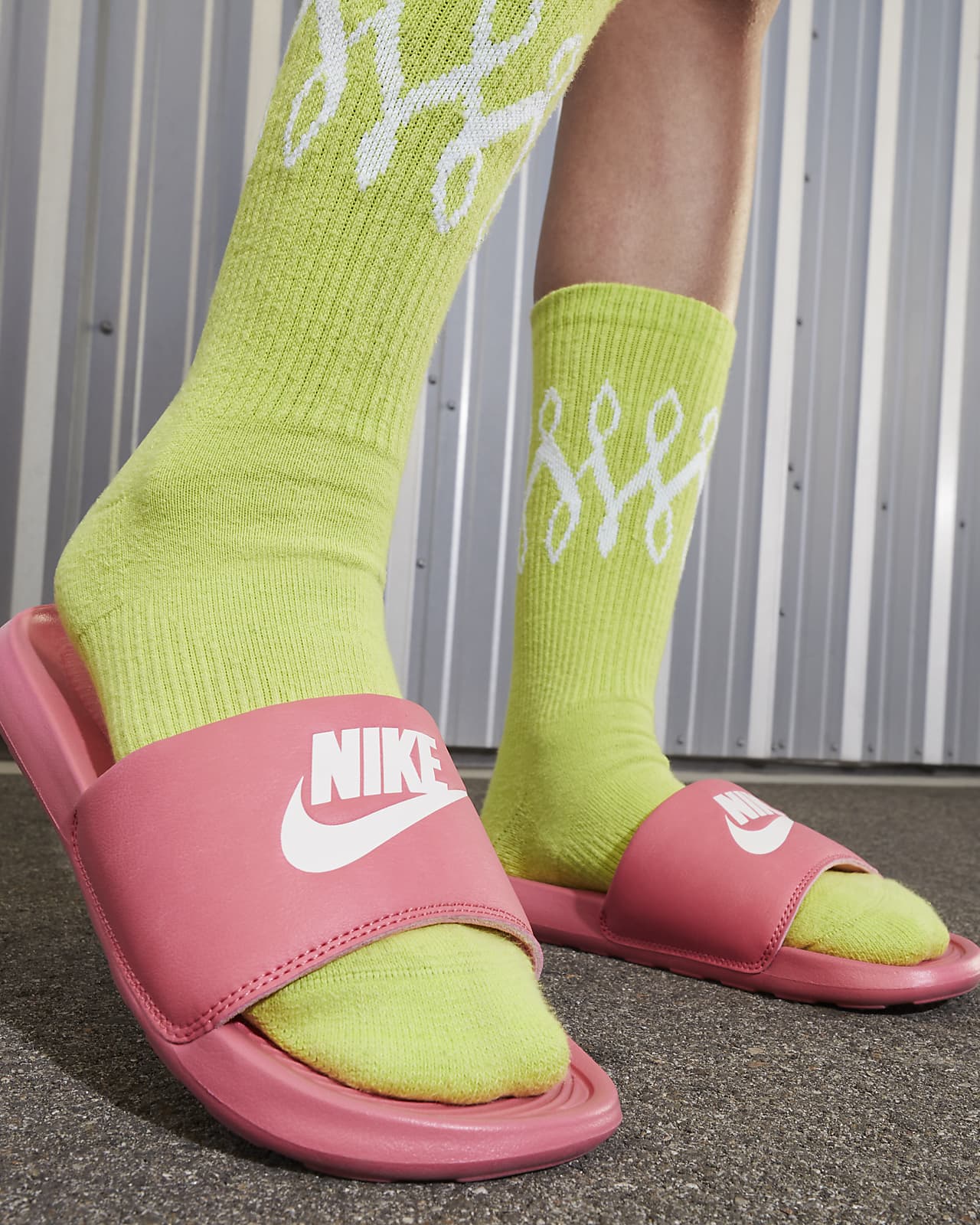Maryanne Jones Anoniem trechter Claquette Nike Victori One pour femme. Nike FR