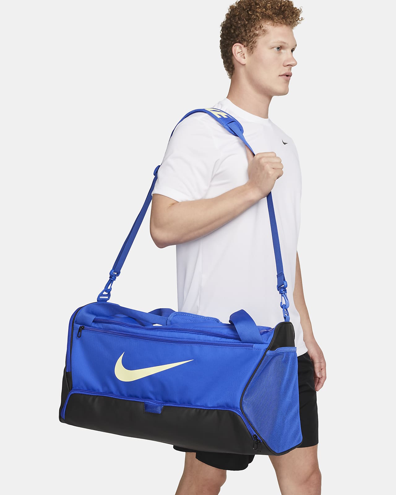 me quejo volatilidad Fotoeléctrico Nike Brasilia 9.5 Training Duffel Bag (Medium, 60L). Nike GB