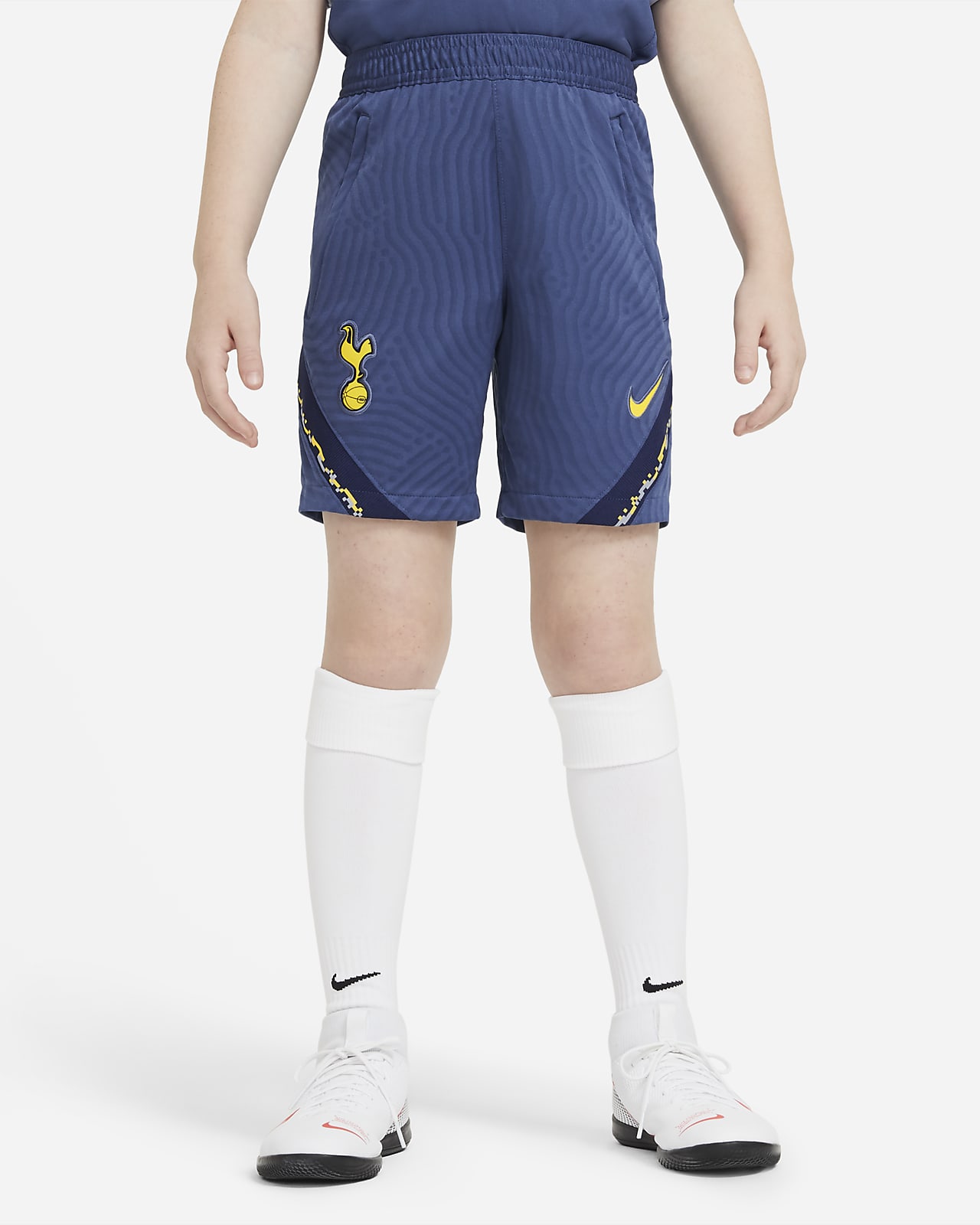 tottenham nike shorts