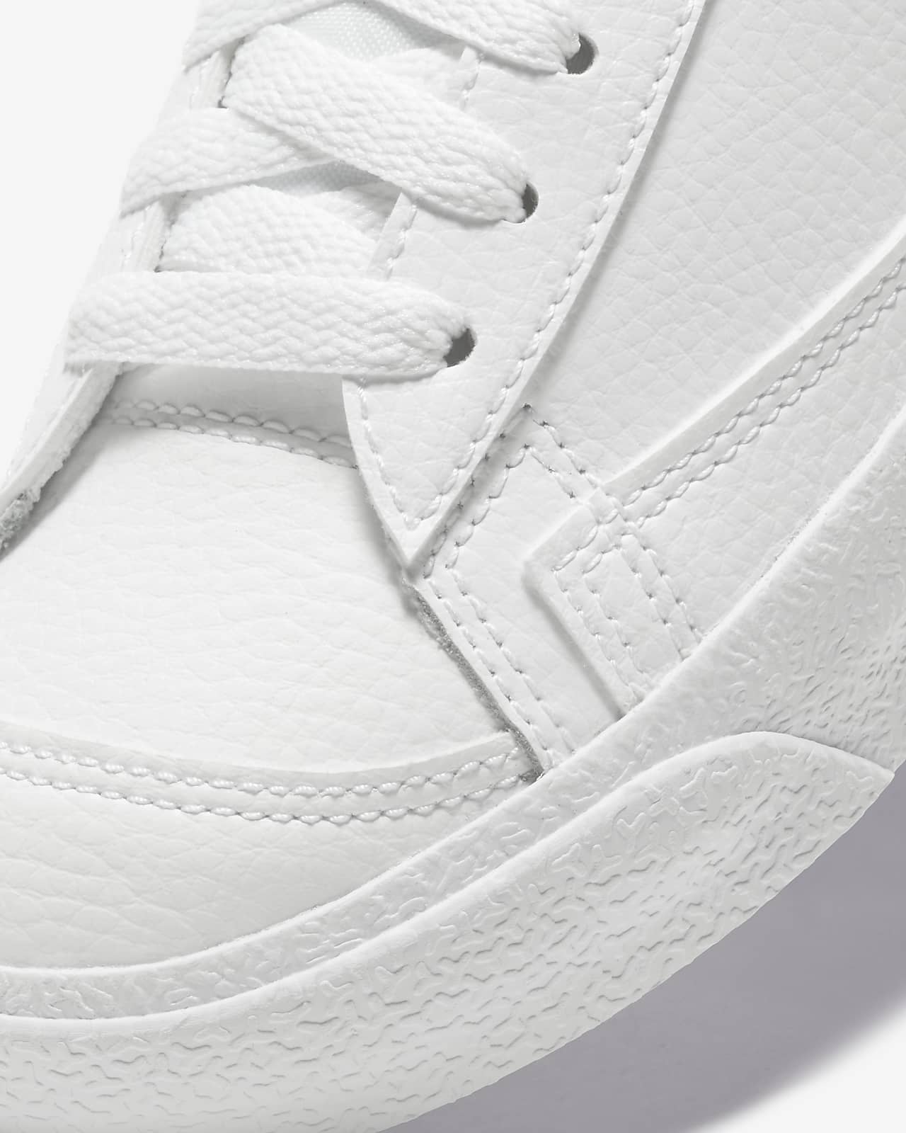 kids nike blazer shoes