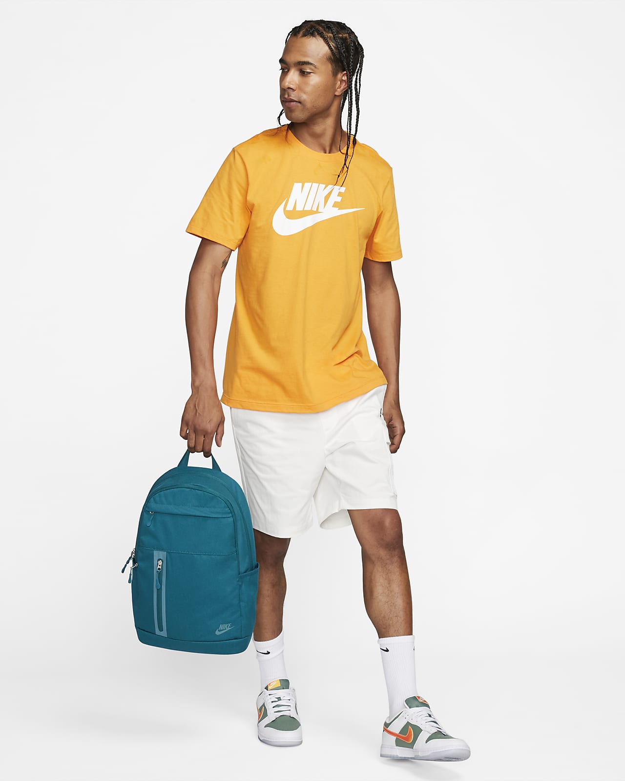 Nike Elemental Premium Backpack (21L).