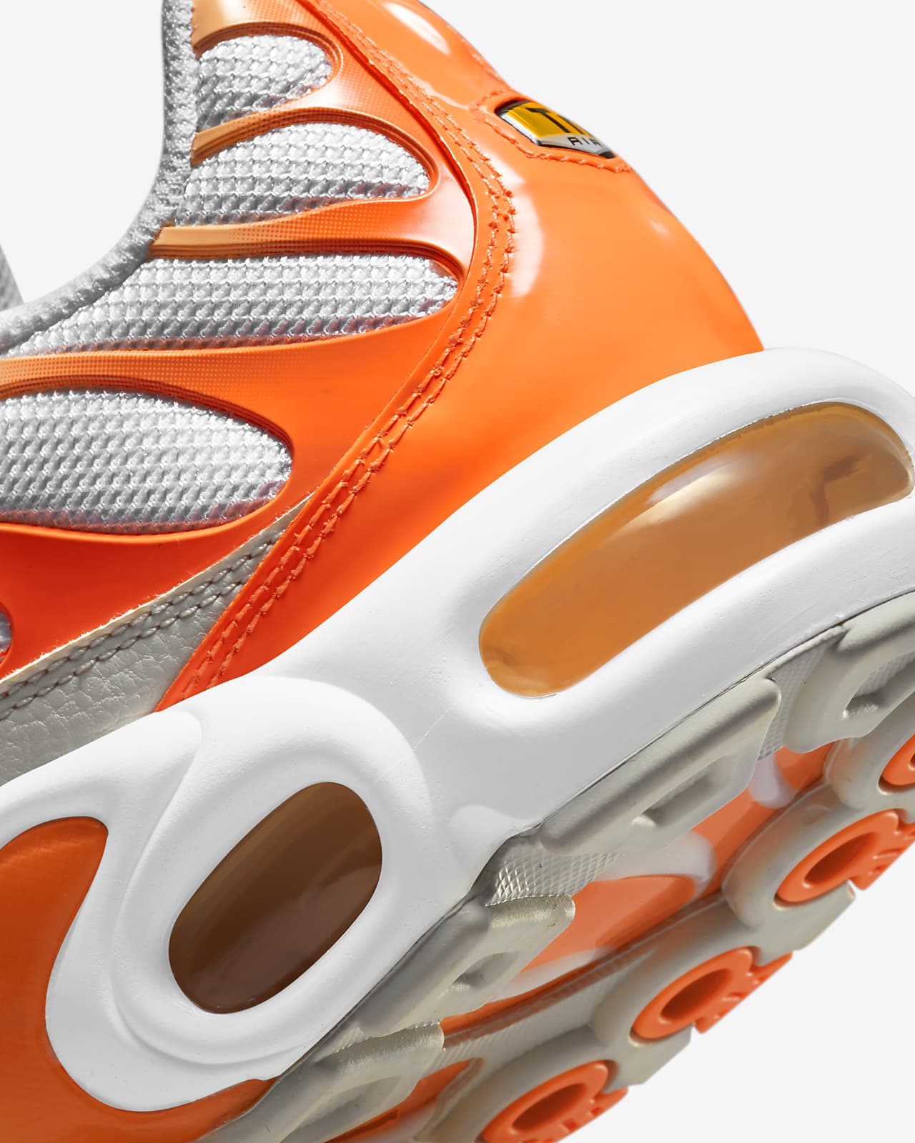 womens nike air max plus red