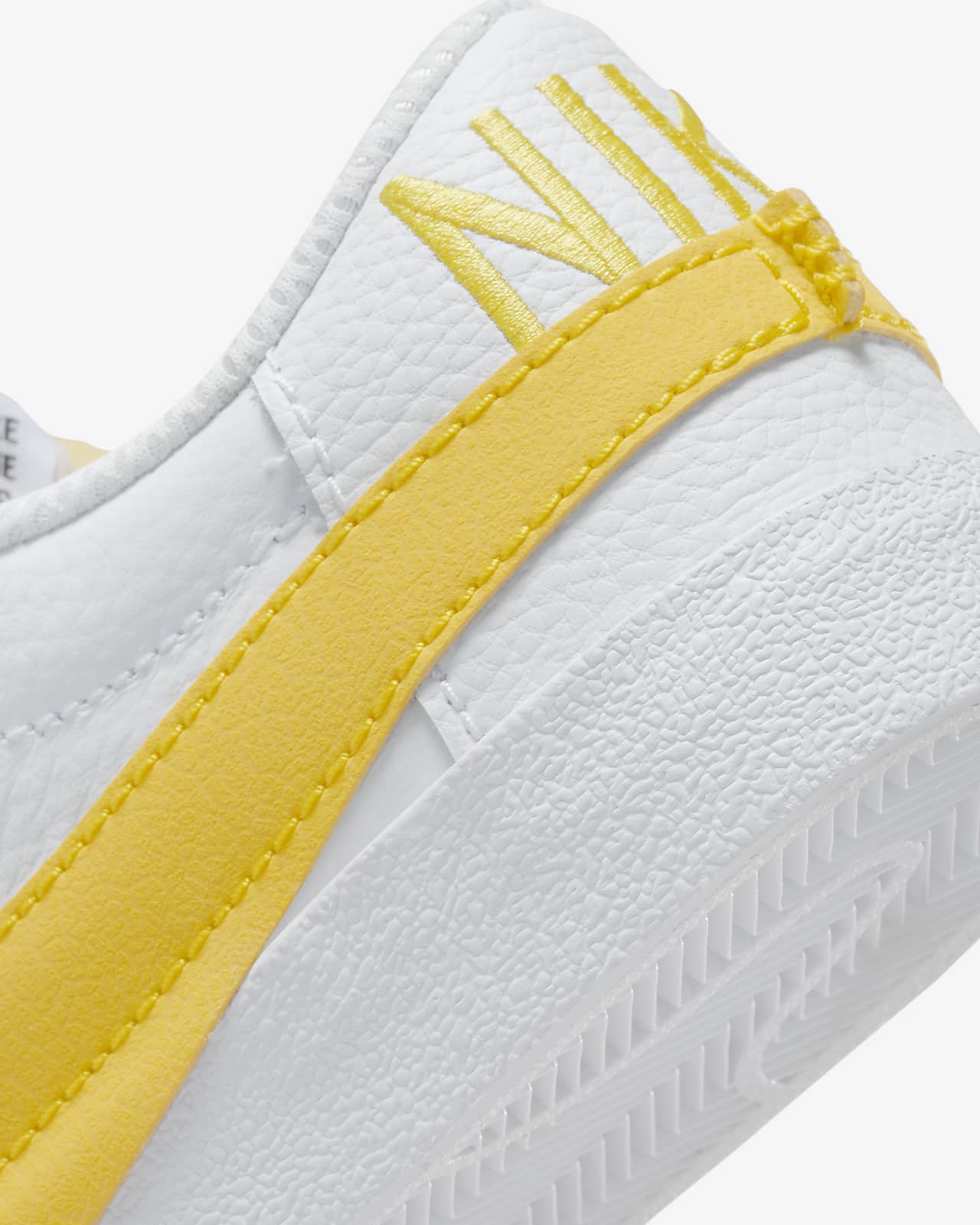 Scarpa Nike Blazer Low Jumbo – Uomo. Nike IT