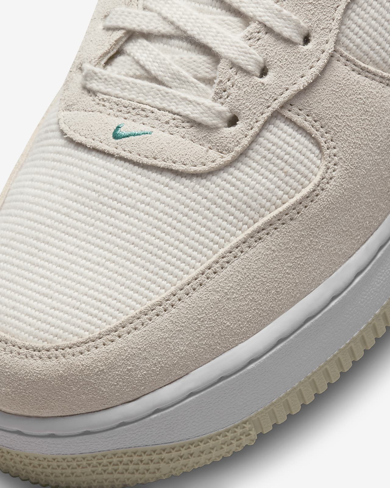 Calzado para hombre Nike Air Force 1 High '07 LX. Nike.com