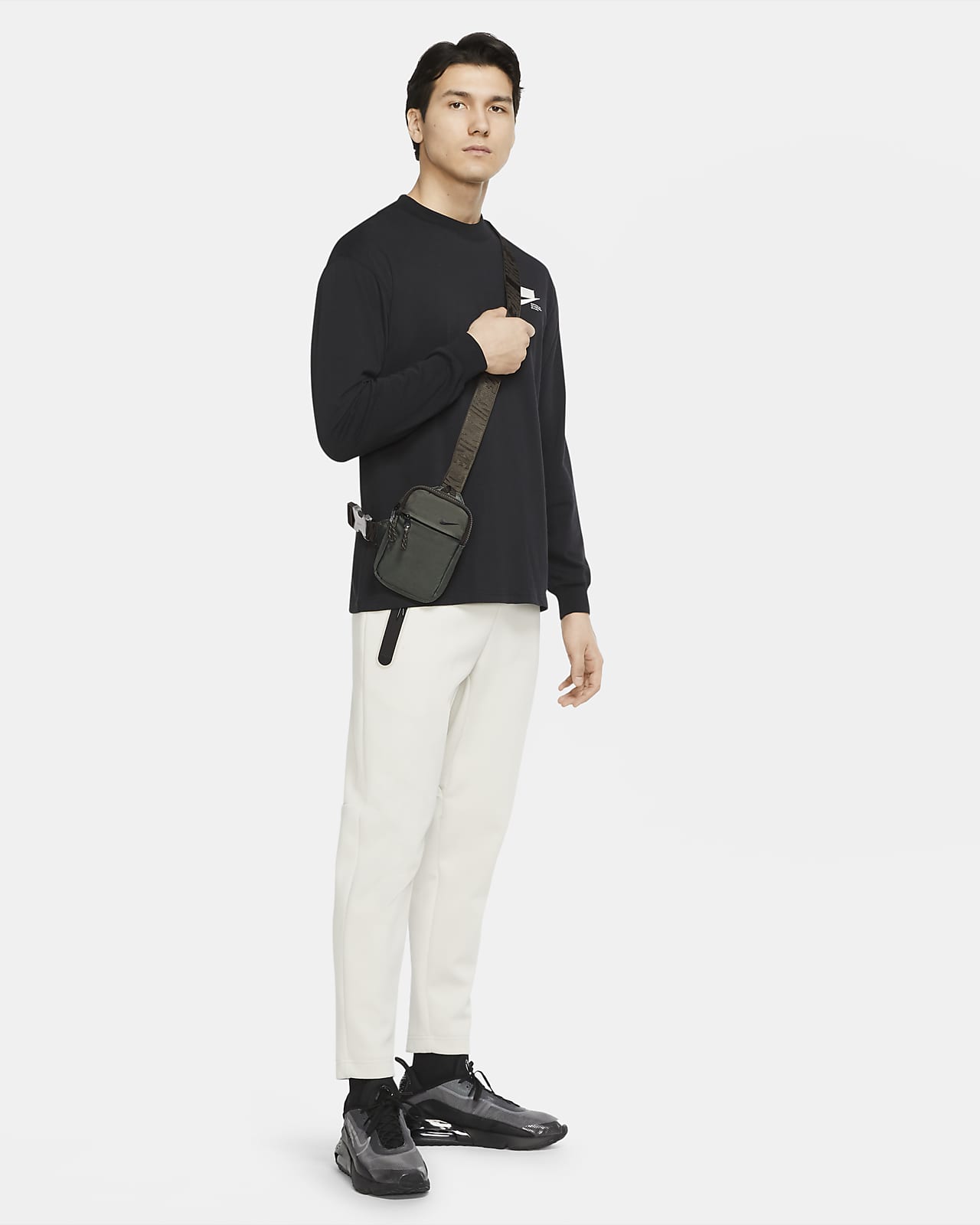 nike small hip pack