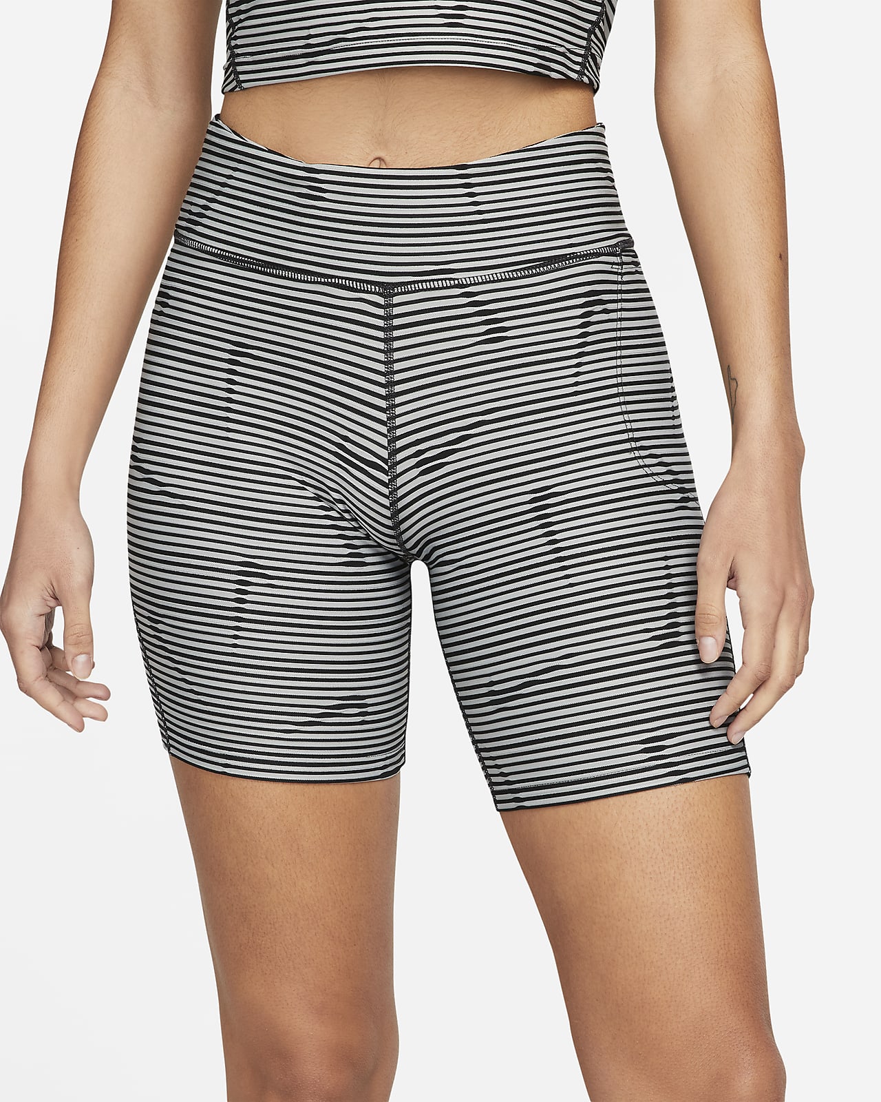 nike mid rise running shorts