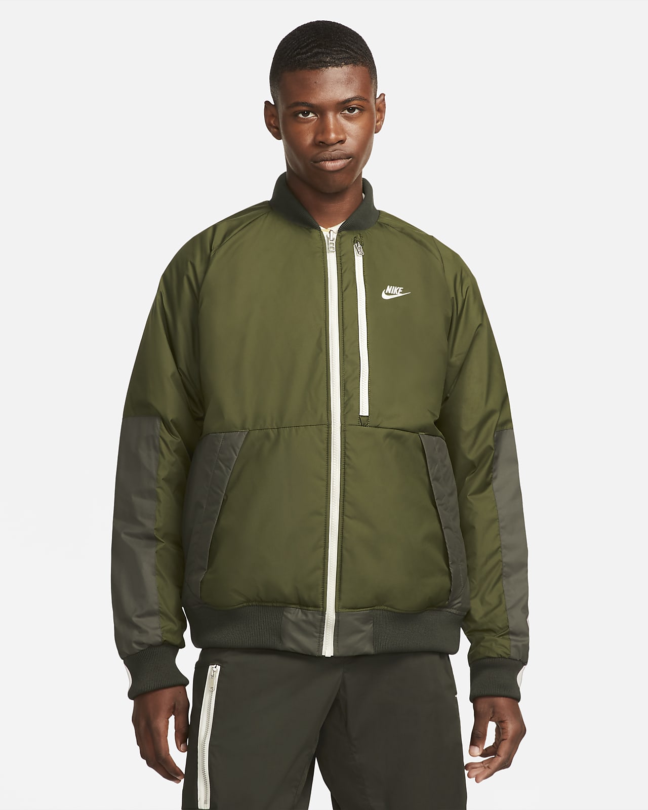 Chamarra tipo bomber reversible para hombre Nike Sportswear Therma-FIT Legacy