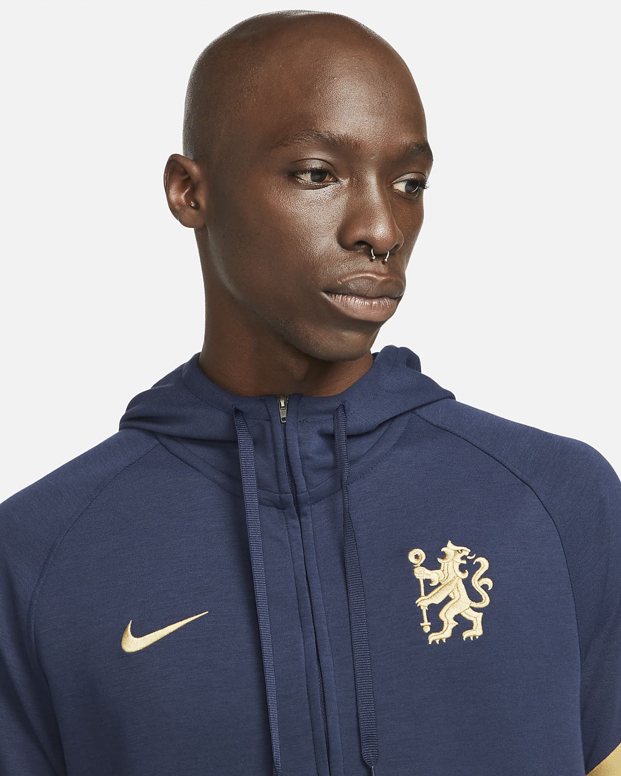 Chelsea FC Sudadera con capucha de tejido y media cremallera - Hombre. Nike