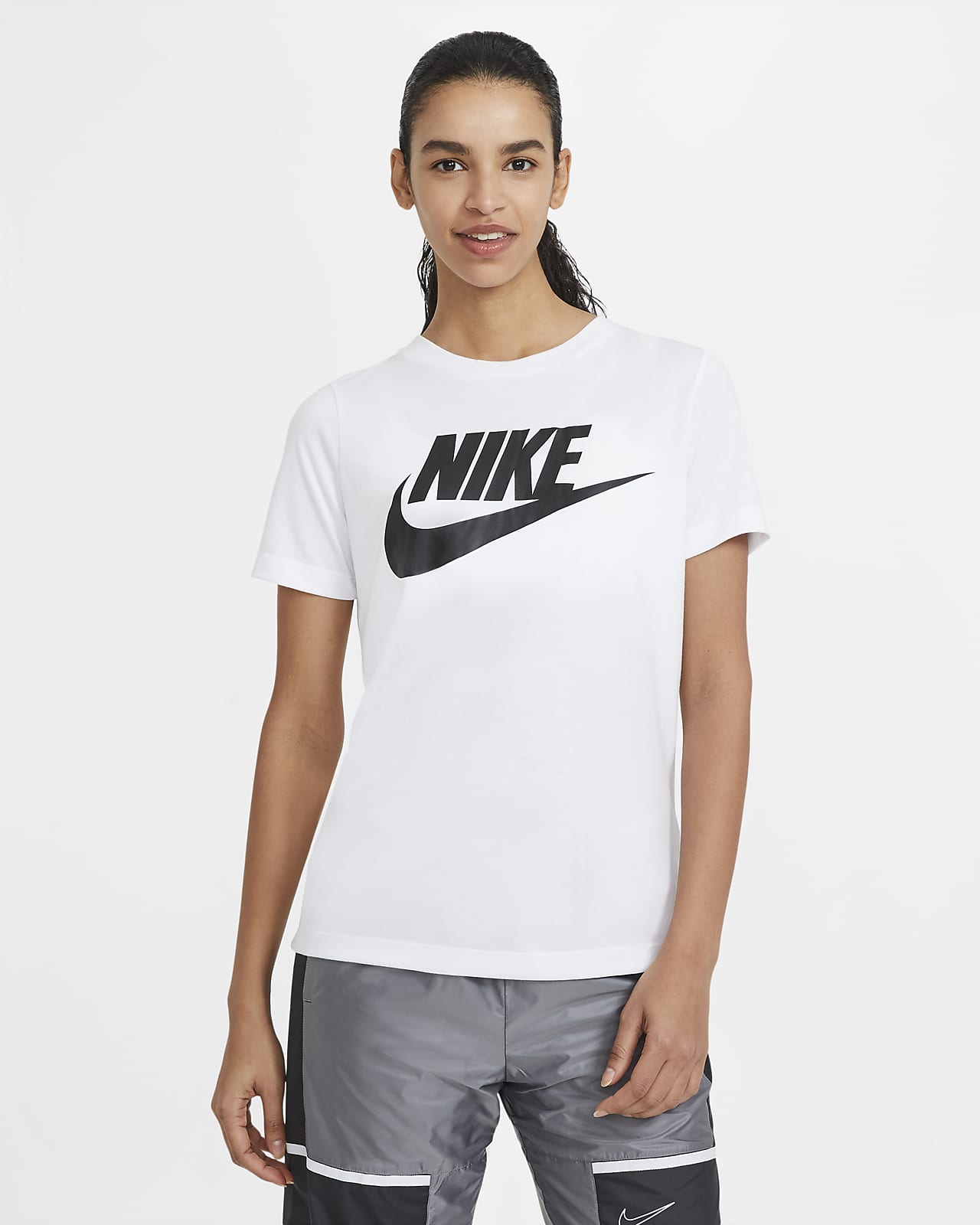 milicia atómico Devorar Nike Sportswear Essential Camiseta - Mujer. Nike ES