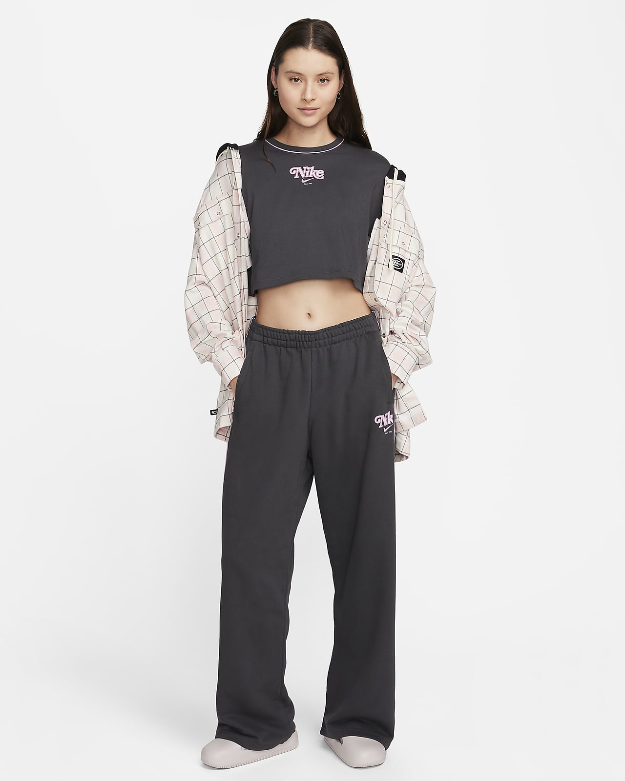 Nike Sportswear Women's Cropped T-Shirt. Nike HR