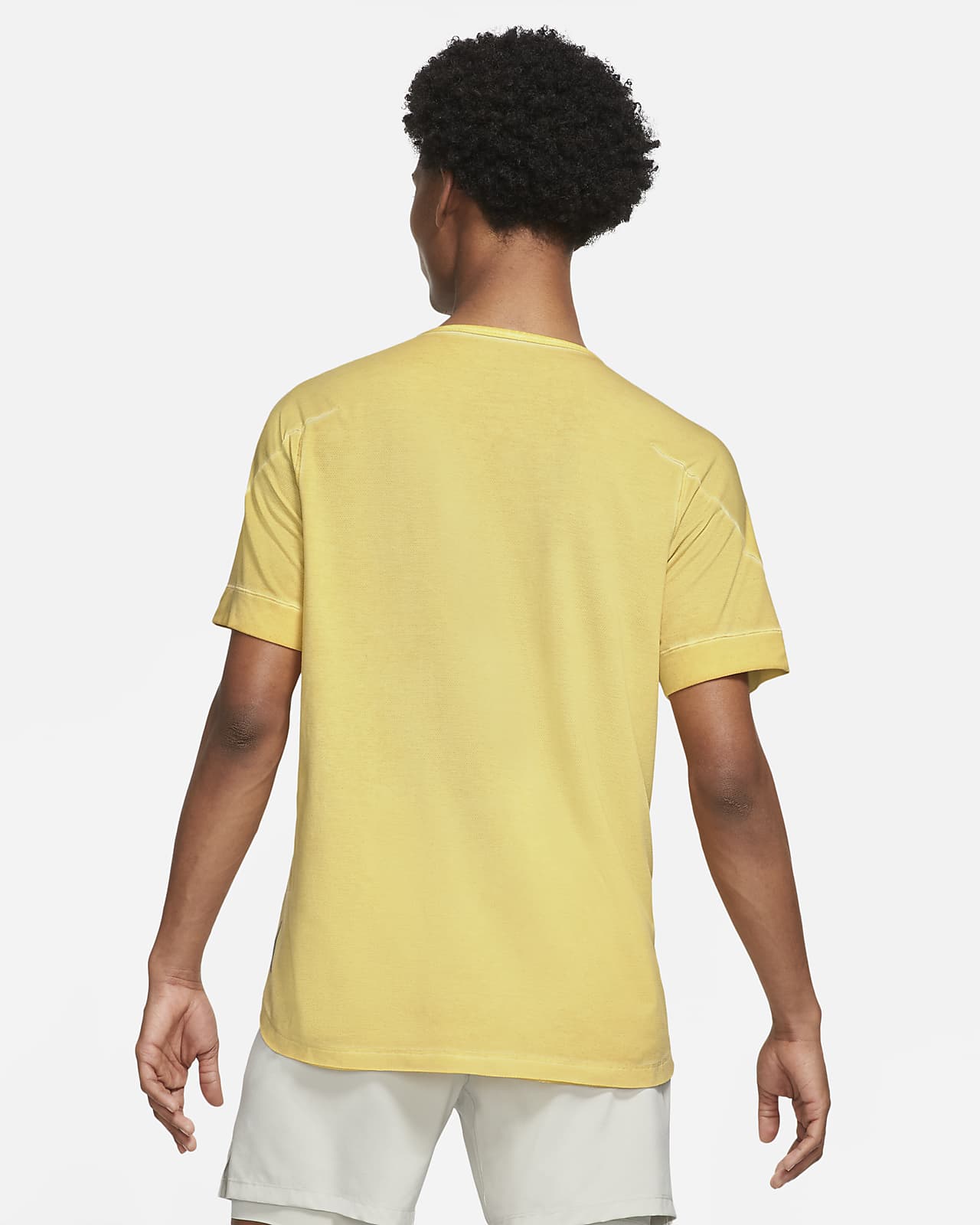 Nike Yoga Men's ShortSleeve SpecialityDyed Top. Nike SA