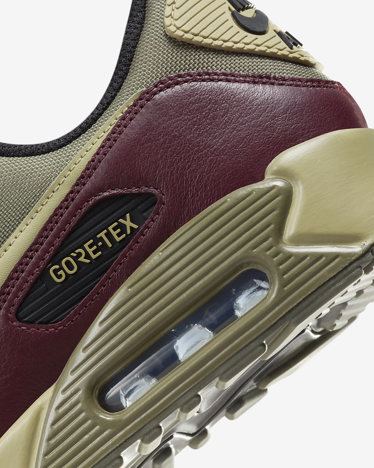 Nike Men's Air Max 90 GORE-TEX Low-Top Sneakers