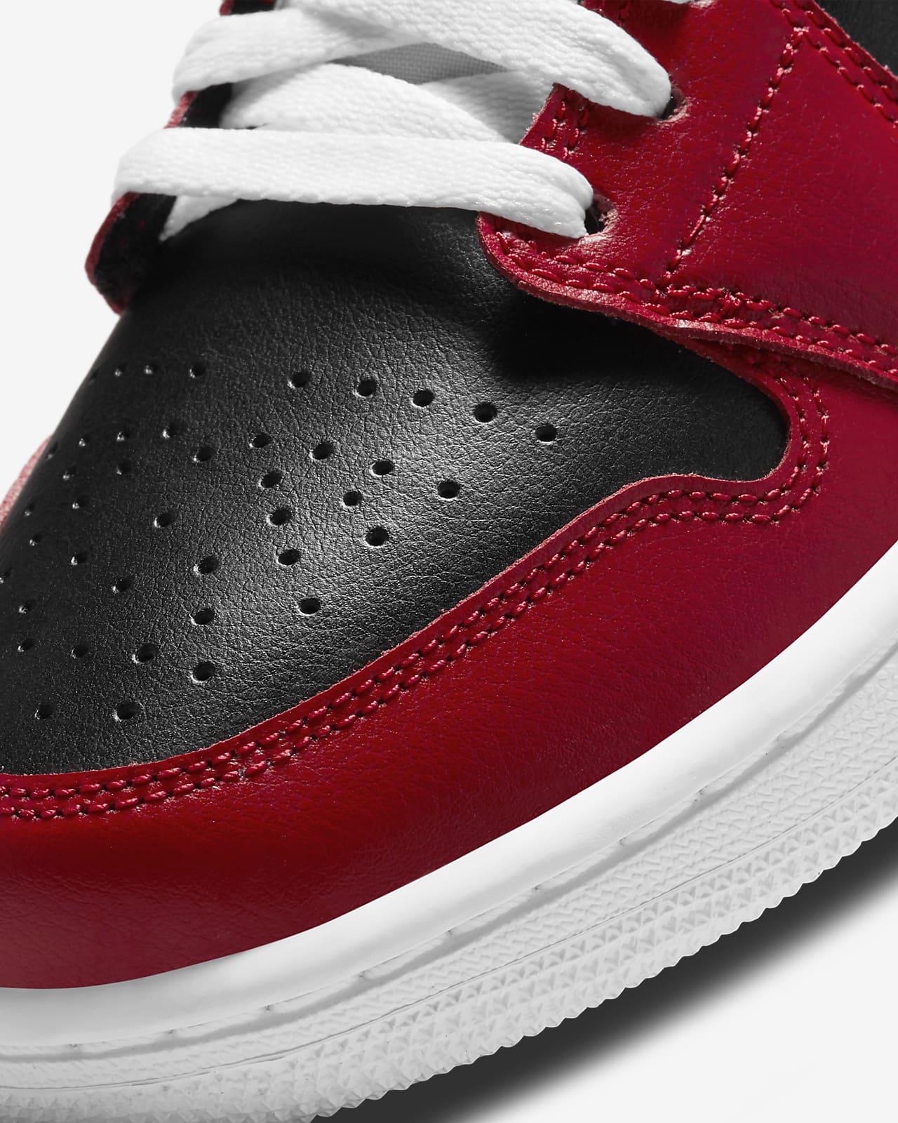 Air Jordan 1 Low Women's Shoe. Nike PH