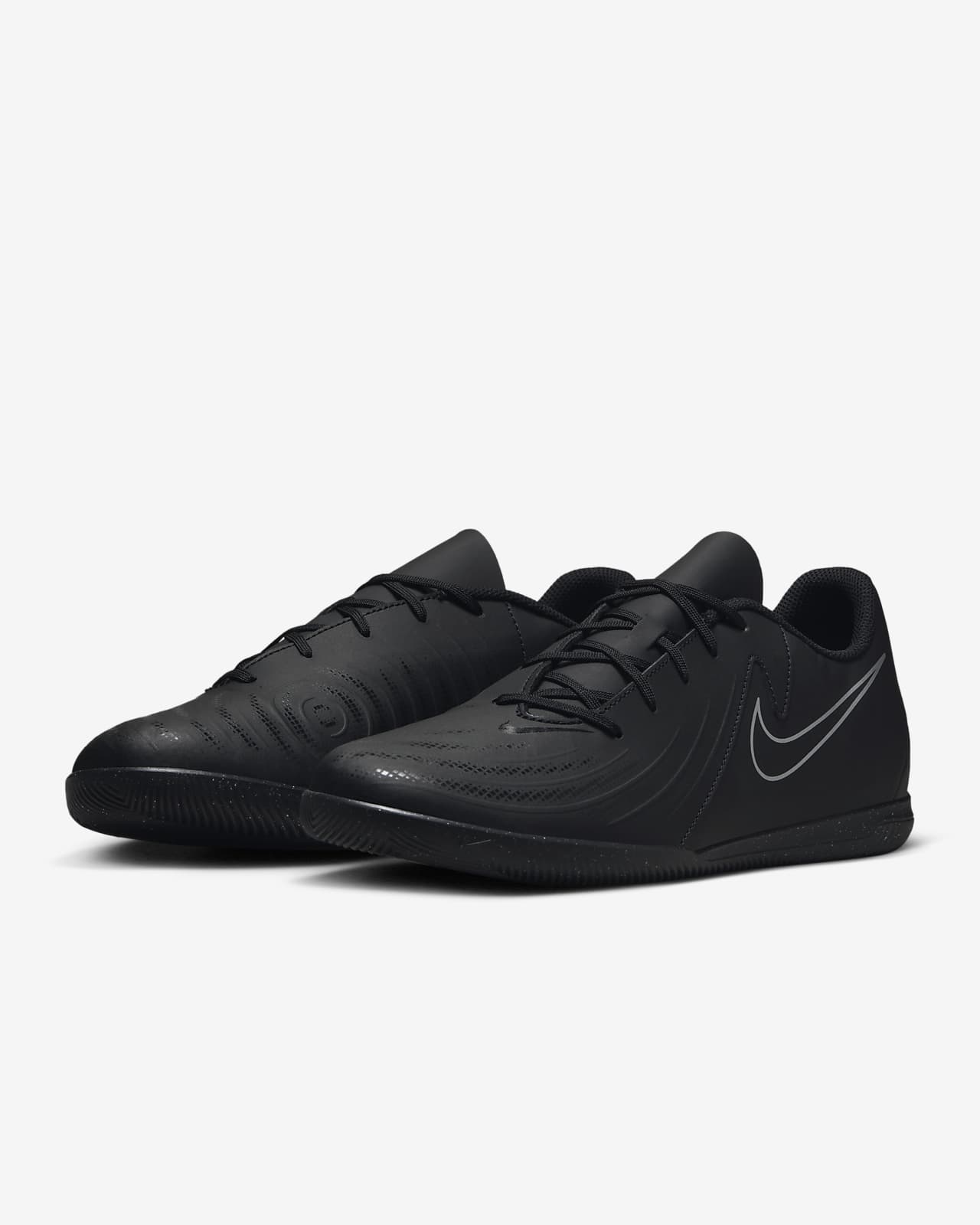 Nike Phantom GX 2 Club IC Low-Top Football Shoes