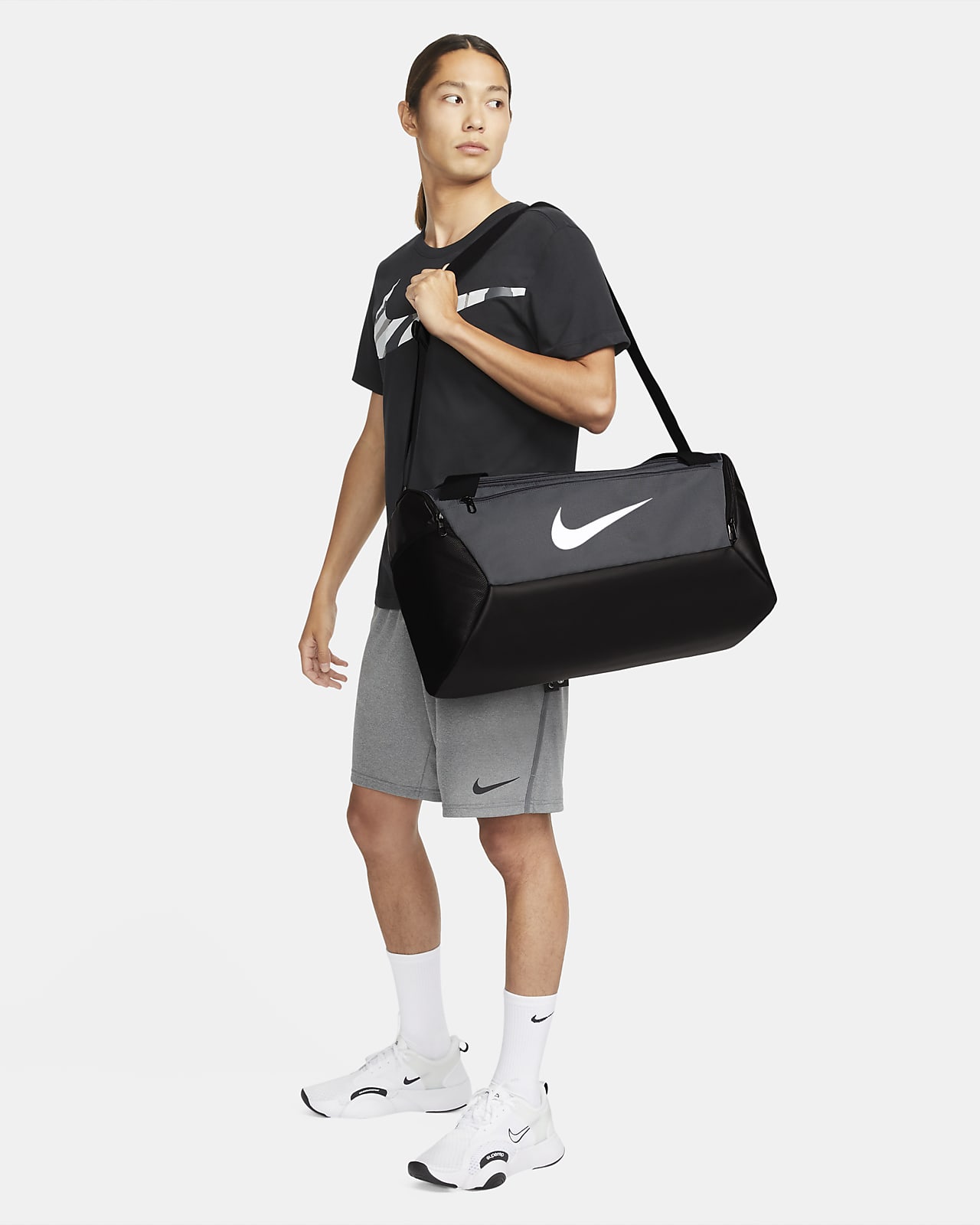 Nike Brasilia Small Duffel-9.0, Black/Black/White, One Size