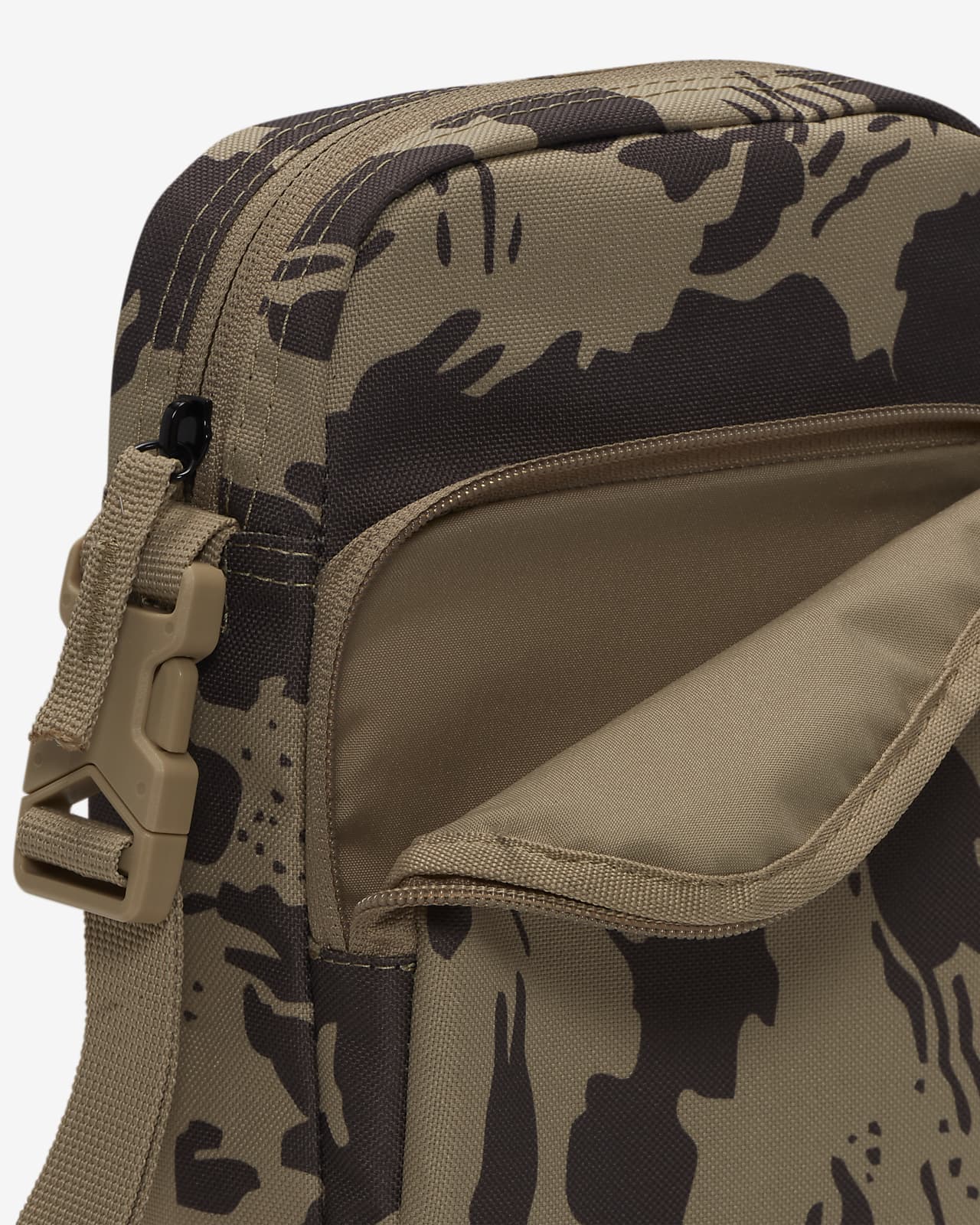 Nike Heritage Camo Cross-body Bag (4L). Nike LU