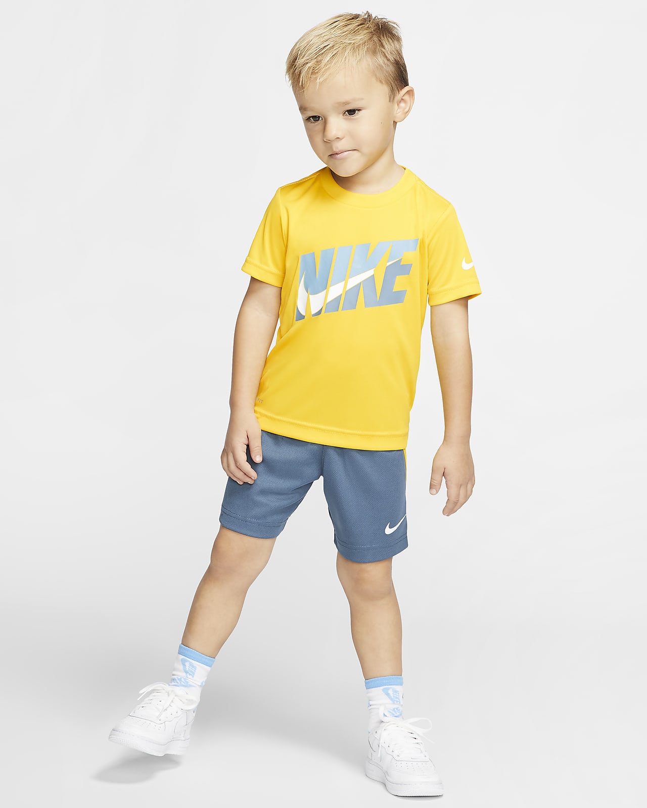 Schrijf op Helderheid Humaan Nike Dri-FIT Toddler T-Shirt and Shorts Set. Nike.com