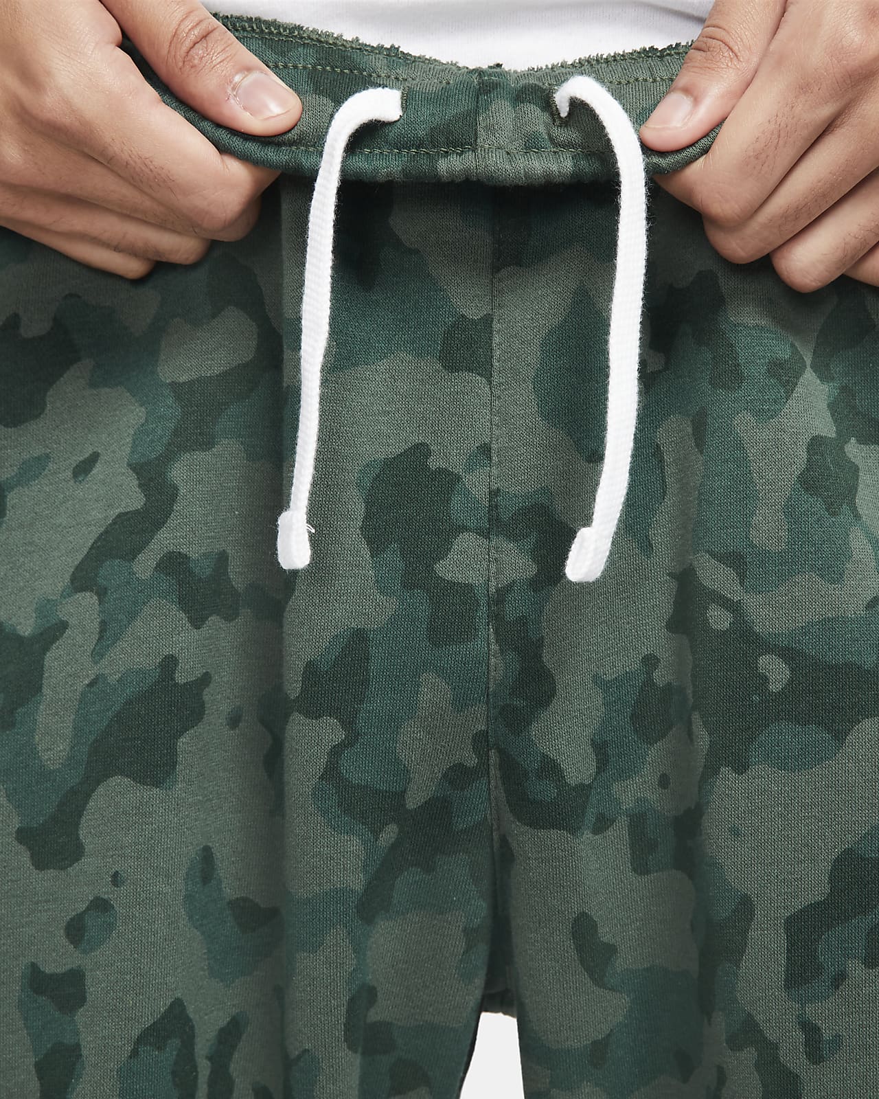 nike men's sportswear club fleece camo joggers