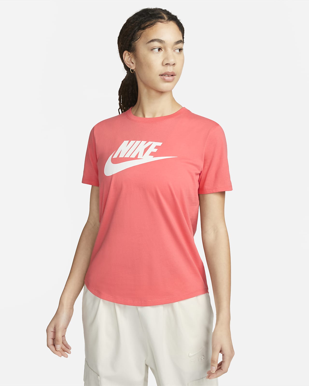Costoso detección ciclo Nike Sportswear Essentials Women's Logo T-Shirt. Nike LU