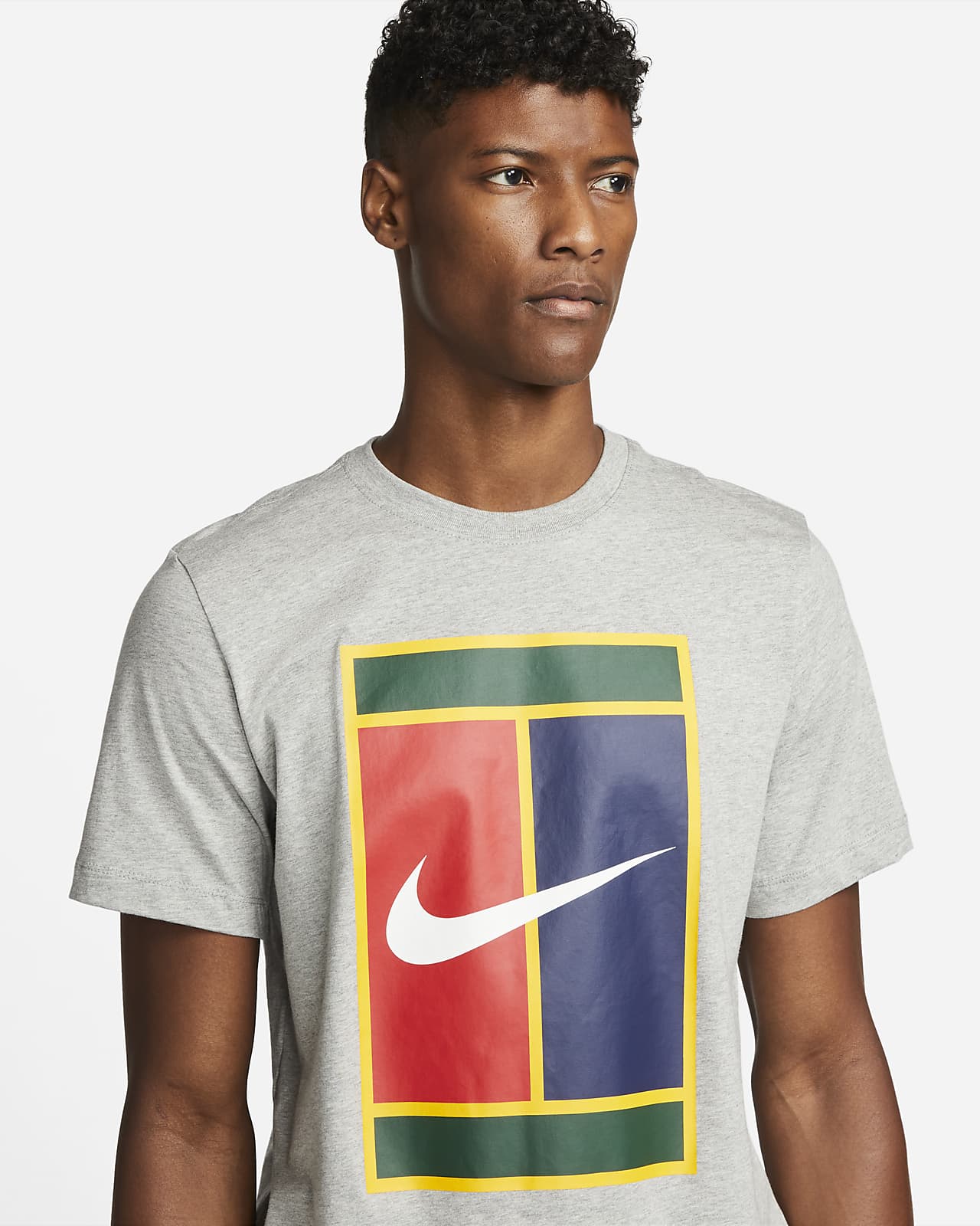 NikeCourt Camiseta de tenis con logotipo - Hombre. Nike ES