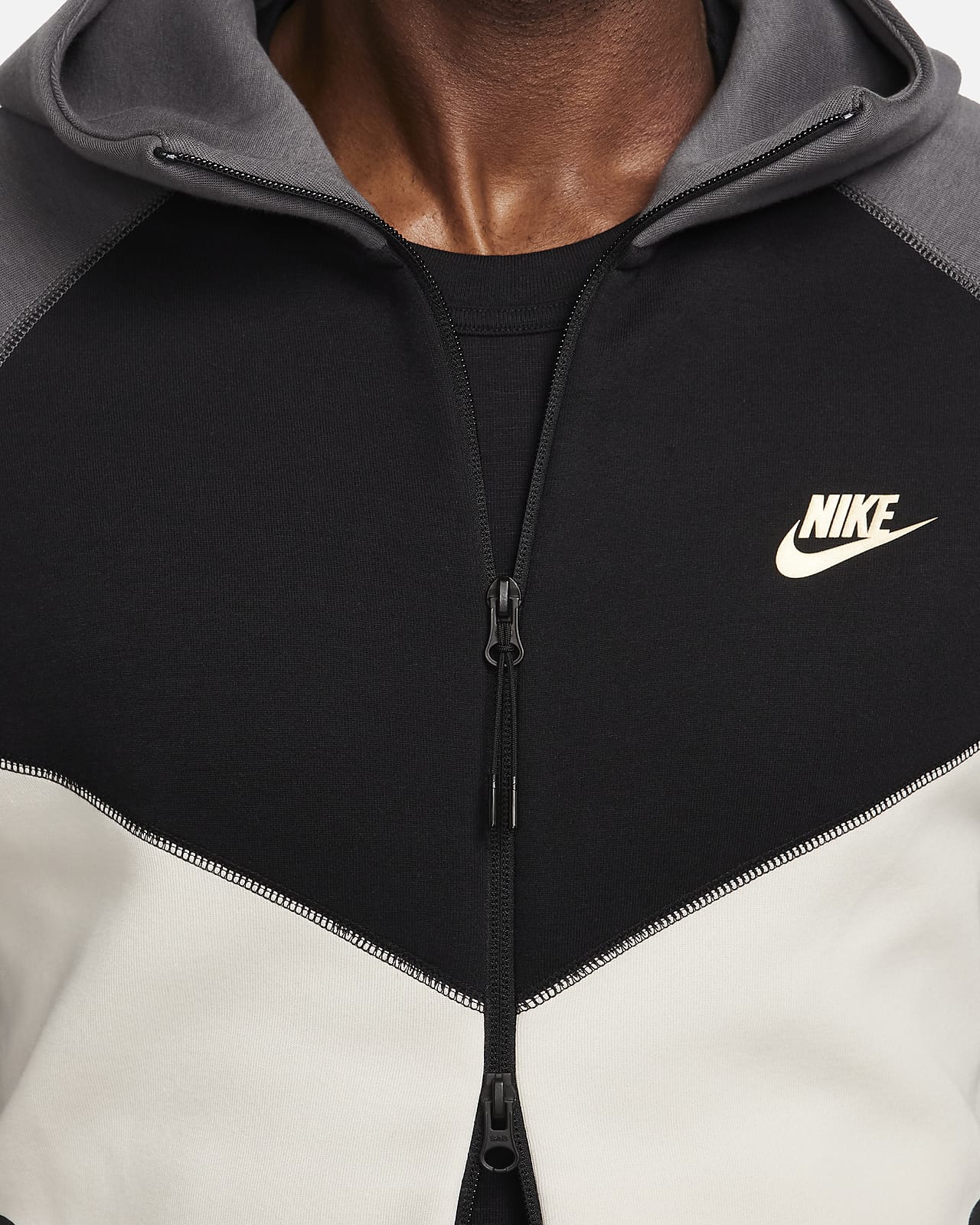 Nike Sportswear Tech Fleece Full-Zip Hoodie Black –