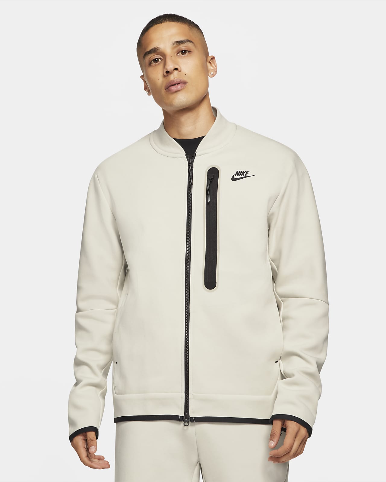Nike Sportswear Tech Fleece bomberjakke til herre. Nike NO Nike Sportswear Tech Fleece bomberjakke til herre. Nike NO