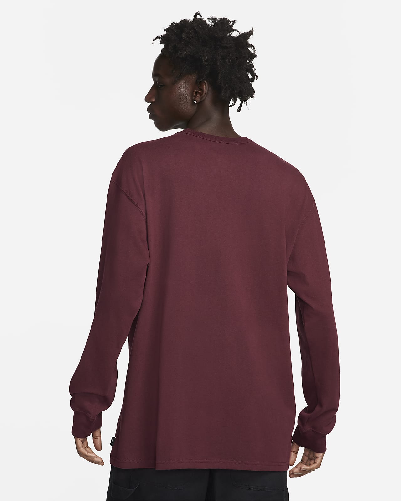 Korting korting Achternaam Nike Sportswear Premium Essentials Men's Long-Sleeve Pocket T-Shirt. Nike .com