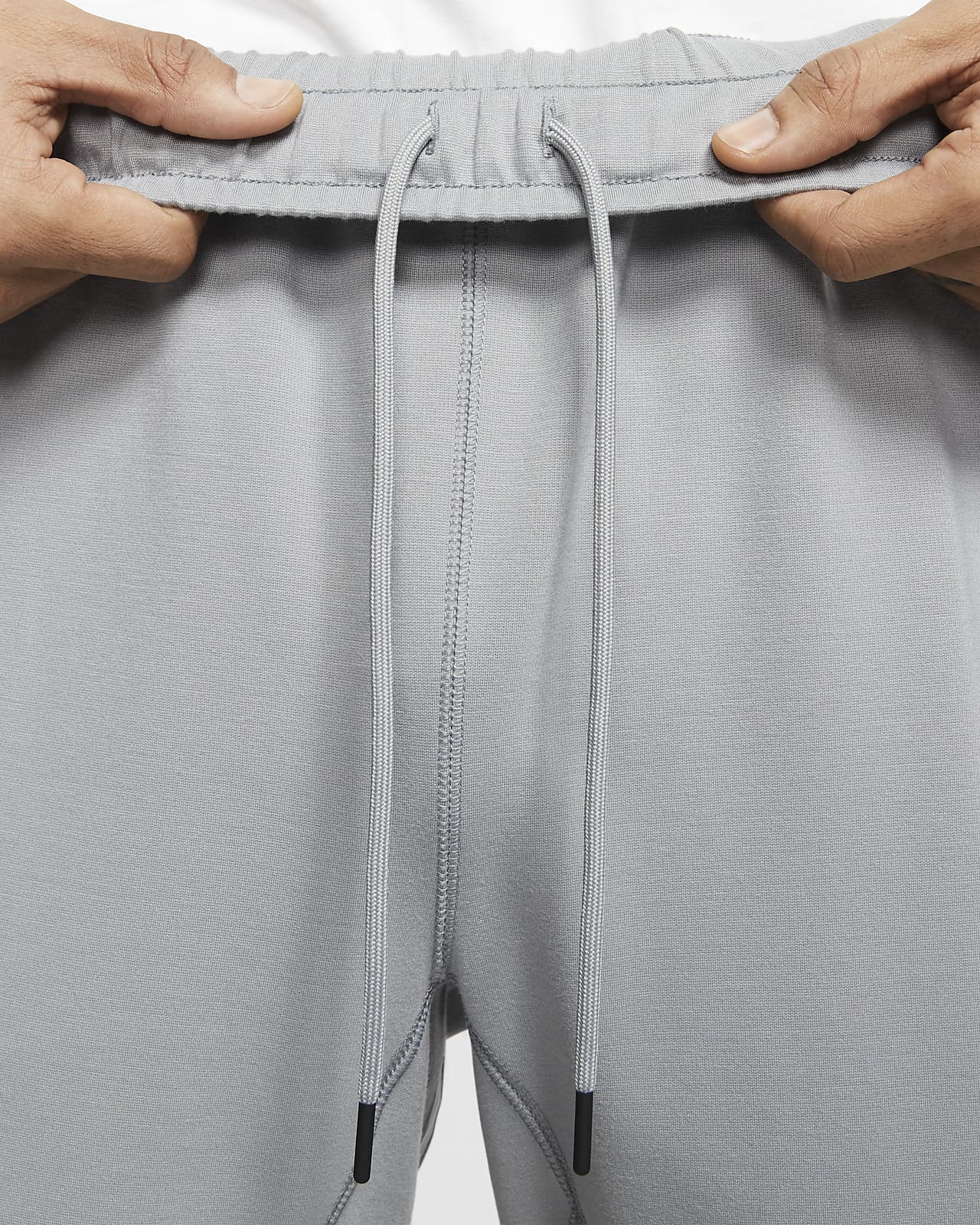 mens nike joggers with zipper pockets