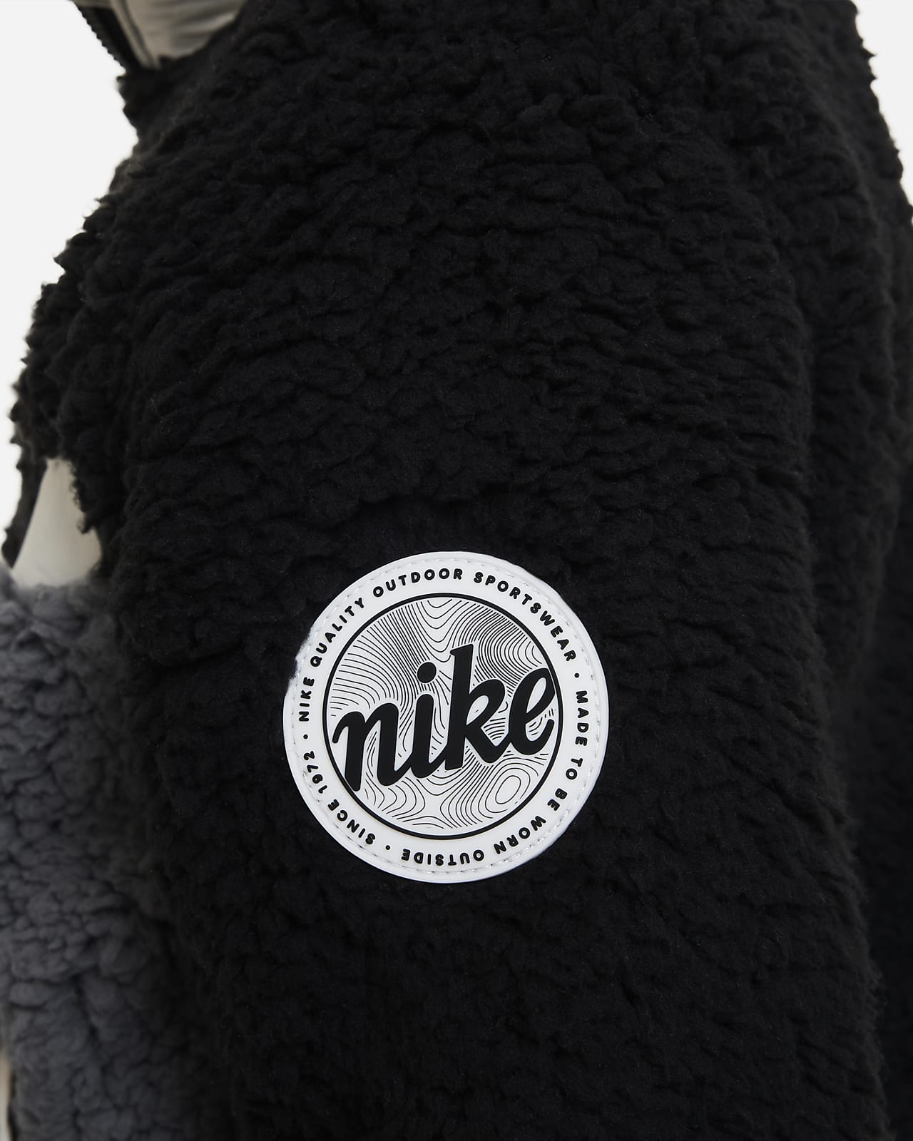 nike gel essentials
