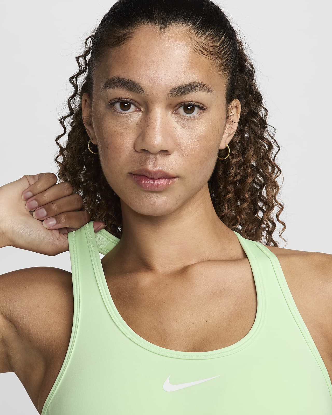 Nike Swoosh Medium-Support Women's Padded Sports Bra. Nike LU