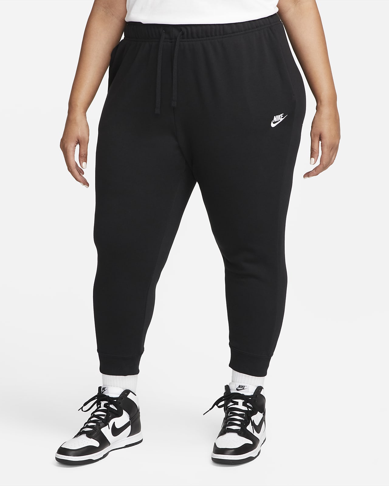 Joggers de tiro medio para mujer Nike Sportswear Club Fleece (talla grande)