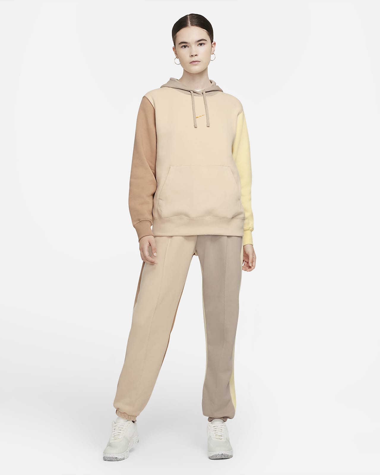 Nike Sportswear Essential Pantalón - Mujer. Nike ES